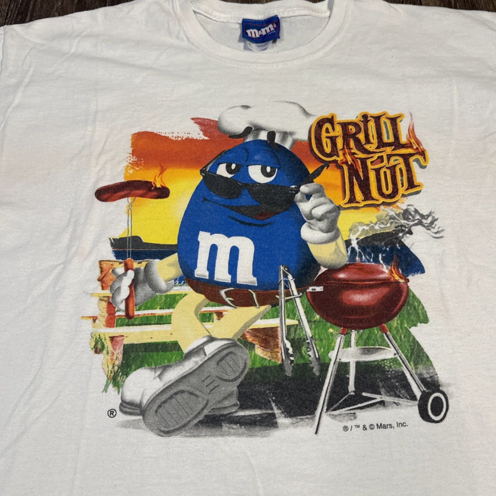 CHOCOOLATE VINTAGE M&M’s Candy Chocolate Promo Grill Nut White Graphic T-Shirt XL Men White 2000s Y2K Mens XL Size US XL / EU 56 / 4 - 3 Thumbnail