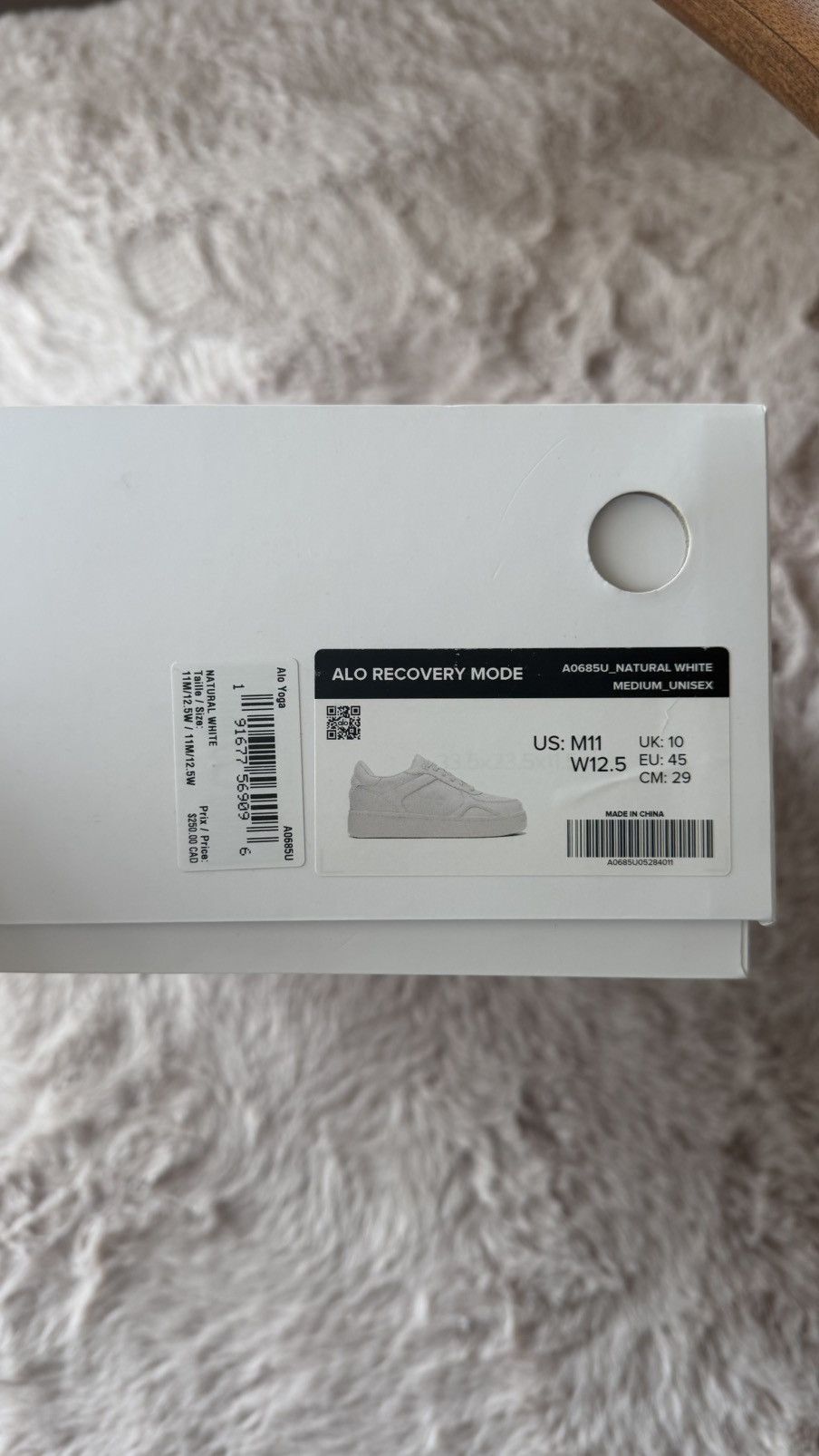 Alo Alo recovery shoe Size US 11 / EU 44 - 8 Thumbnail
