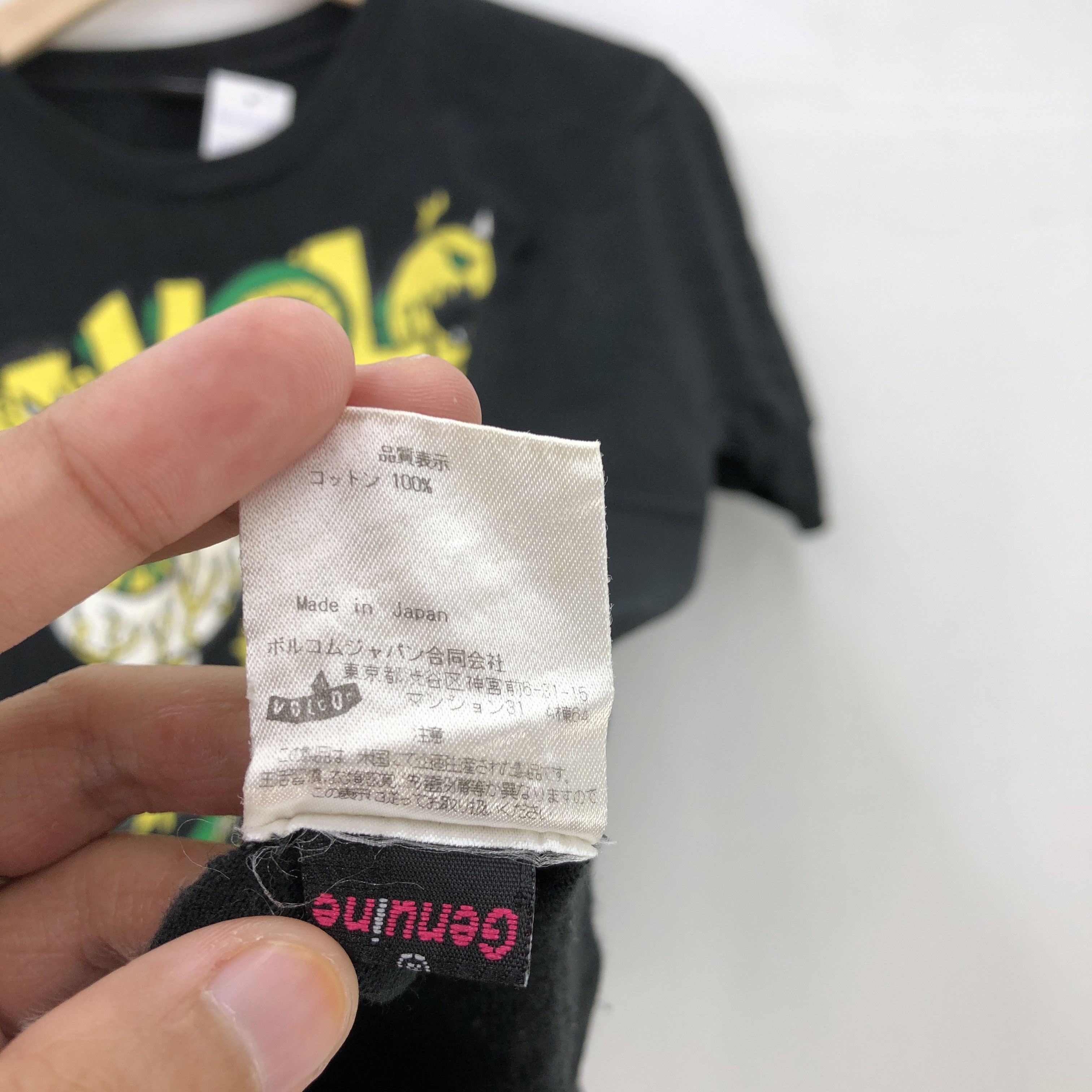 Vintage Vintage Y2K Volcom T Shirt Embrace Change Surfwear Tees Size S / US 4 / IT 40 - 6 Thumbnail