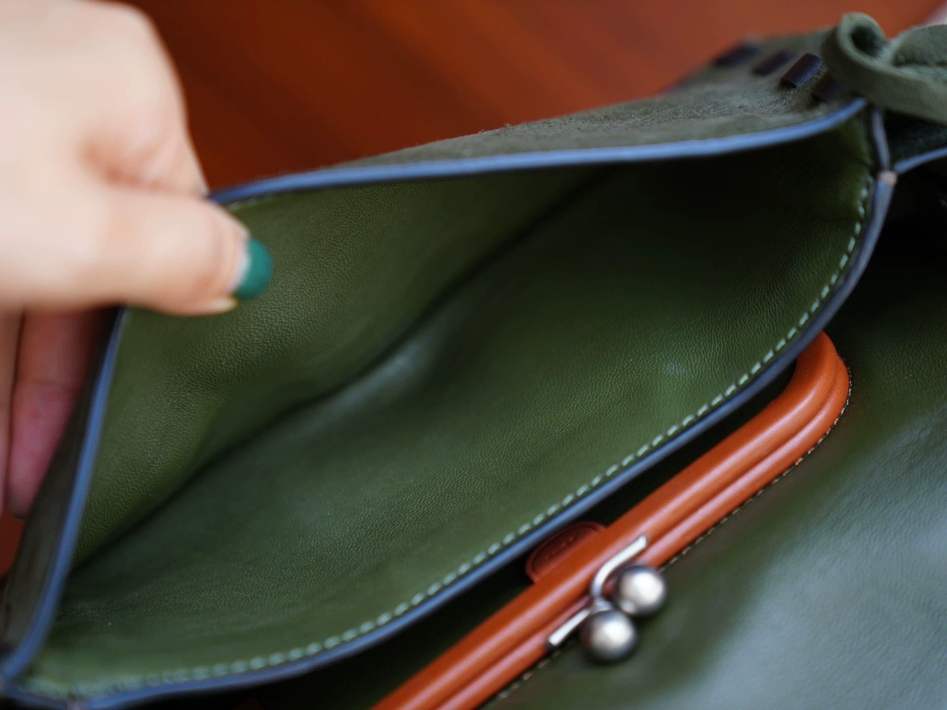 Coach COACH 1941 Vintage Saddle Bag Deep Green Suede Tassel Size ONE SIZE - 8 Thumbnail