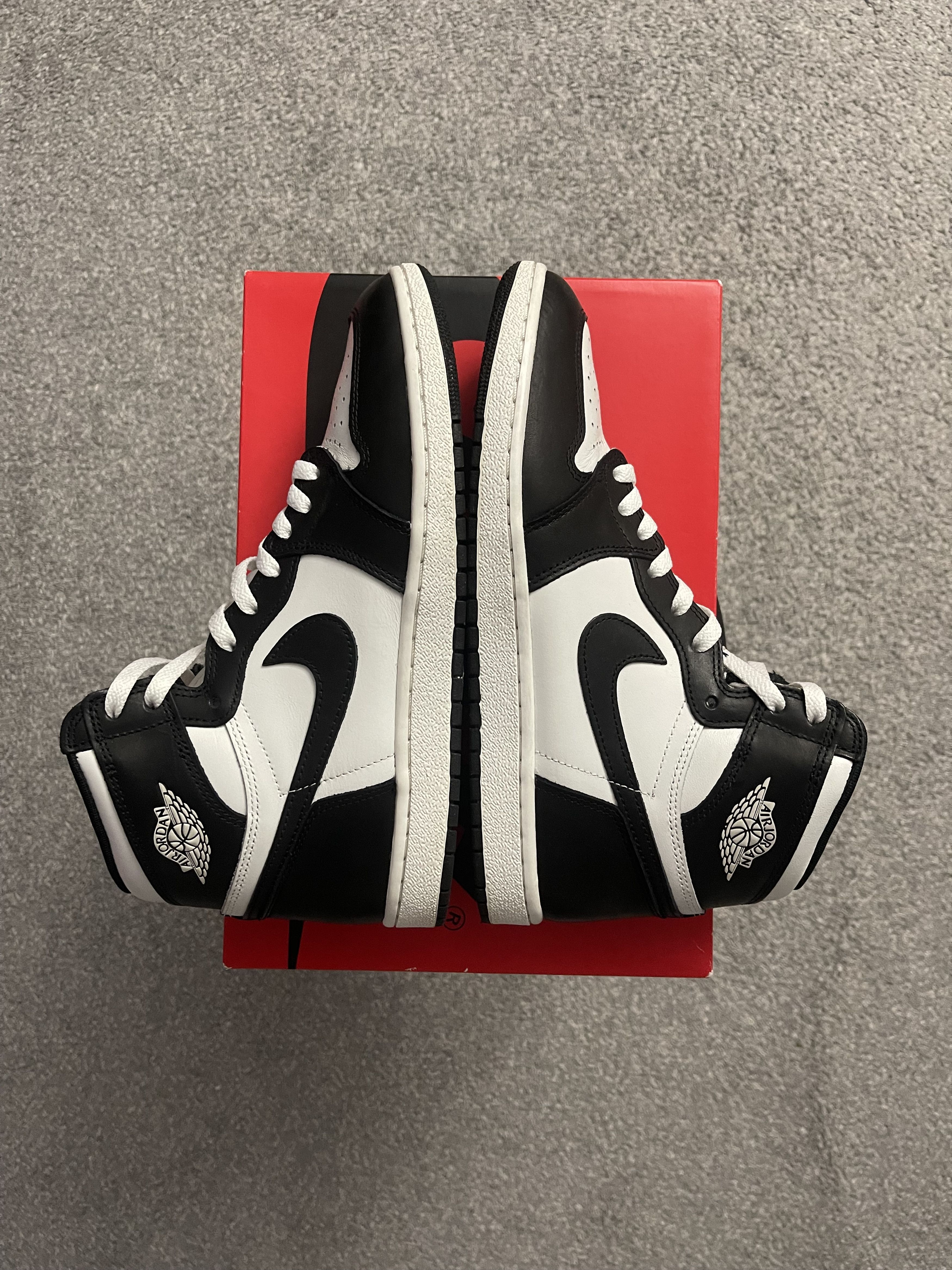 Jordan Brand Air Jordan 1 Retro High '85 OG 'Black White Size US 10 / EU 43 - 3 Thumbnail
