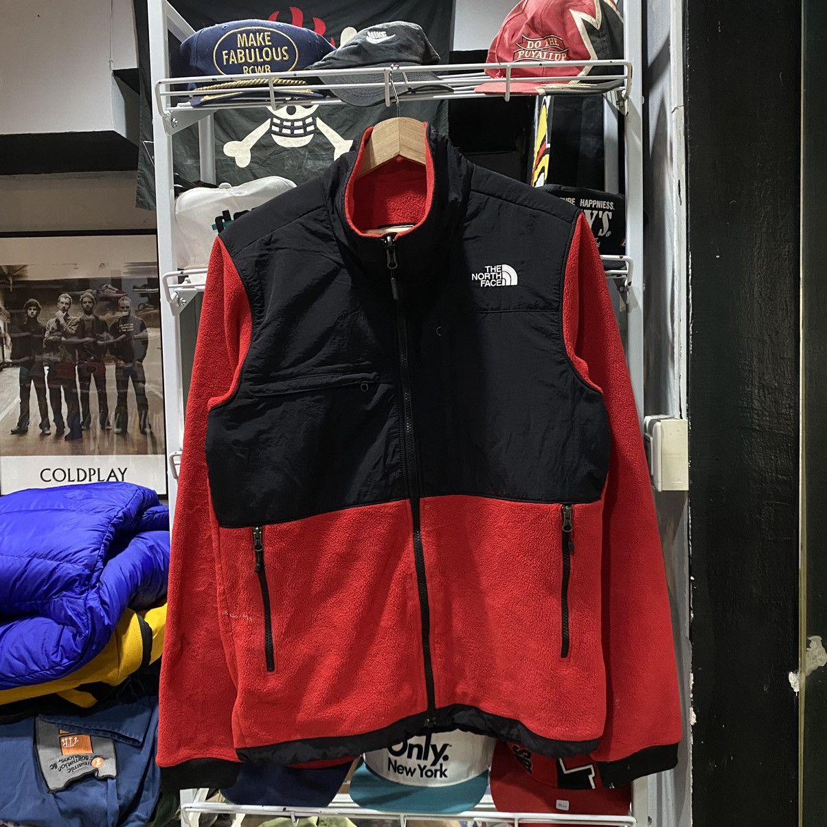 The North Face The North Face Red Black Denali Fleece Jacket Size US S / EU 44-46 / 1 - 1 Thumbnail
