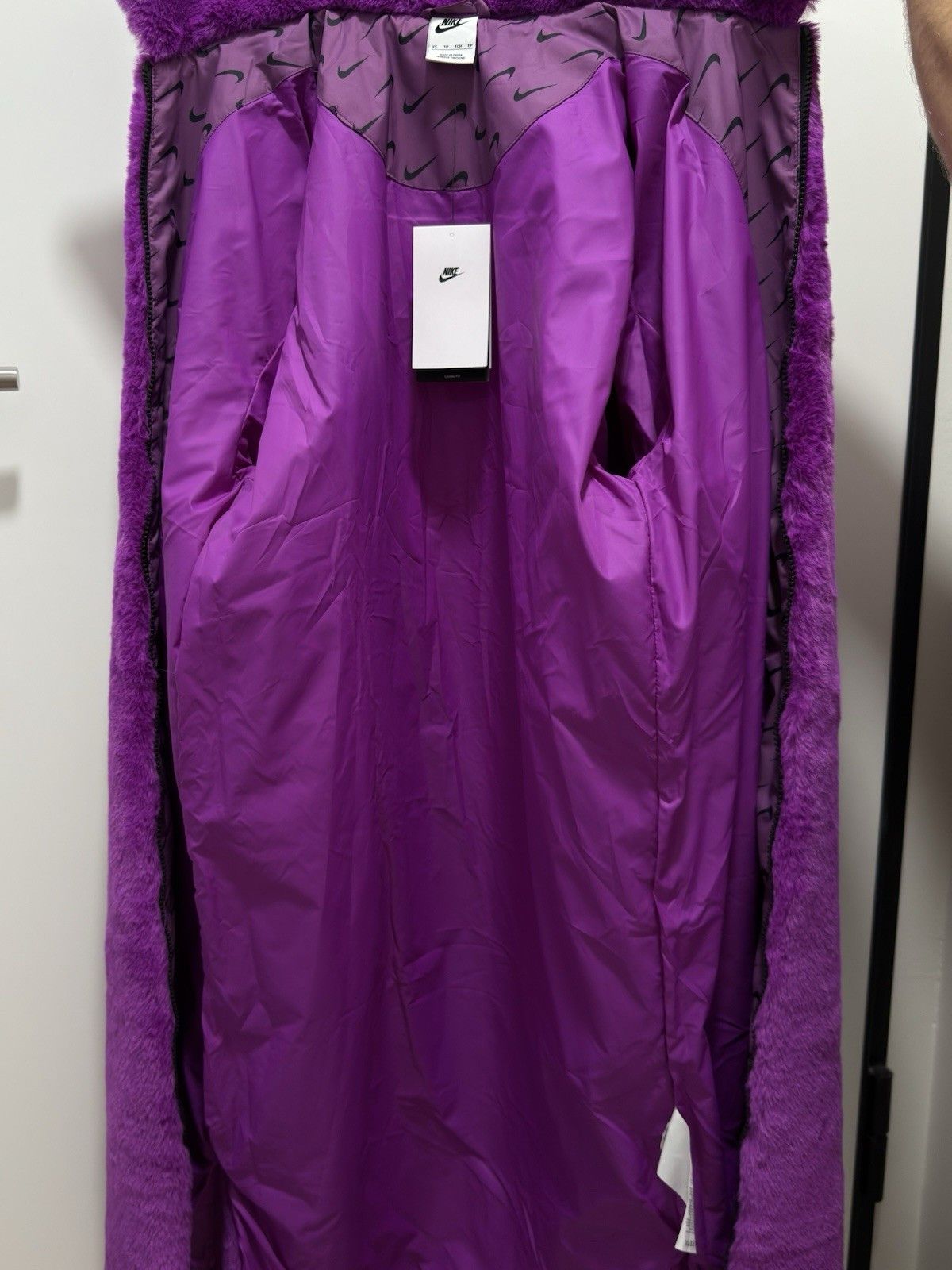 Nike New Nike Faux Fur Plush Coat Vivid Driftwood Jacket Swoosh Size M / US 6-8 / IT 42-44 - 11 Thumbnail