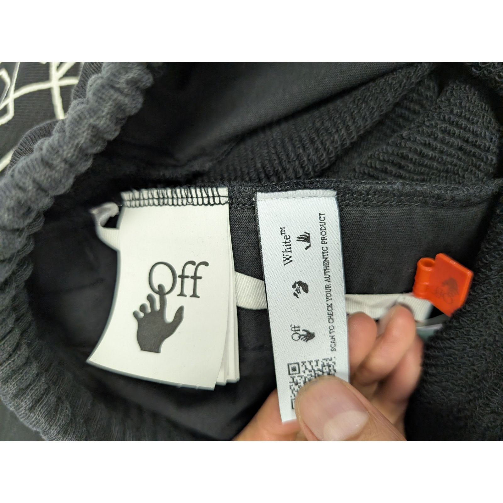 Off-White o1rshd1 Graffiti Layers Slim Sweatpants / Joggers in Black Size US 30 / EU 46 - 12 Thumbnail