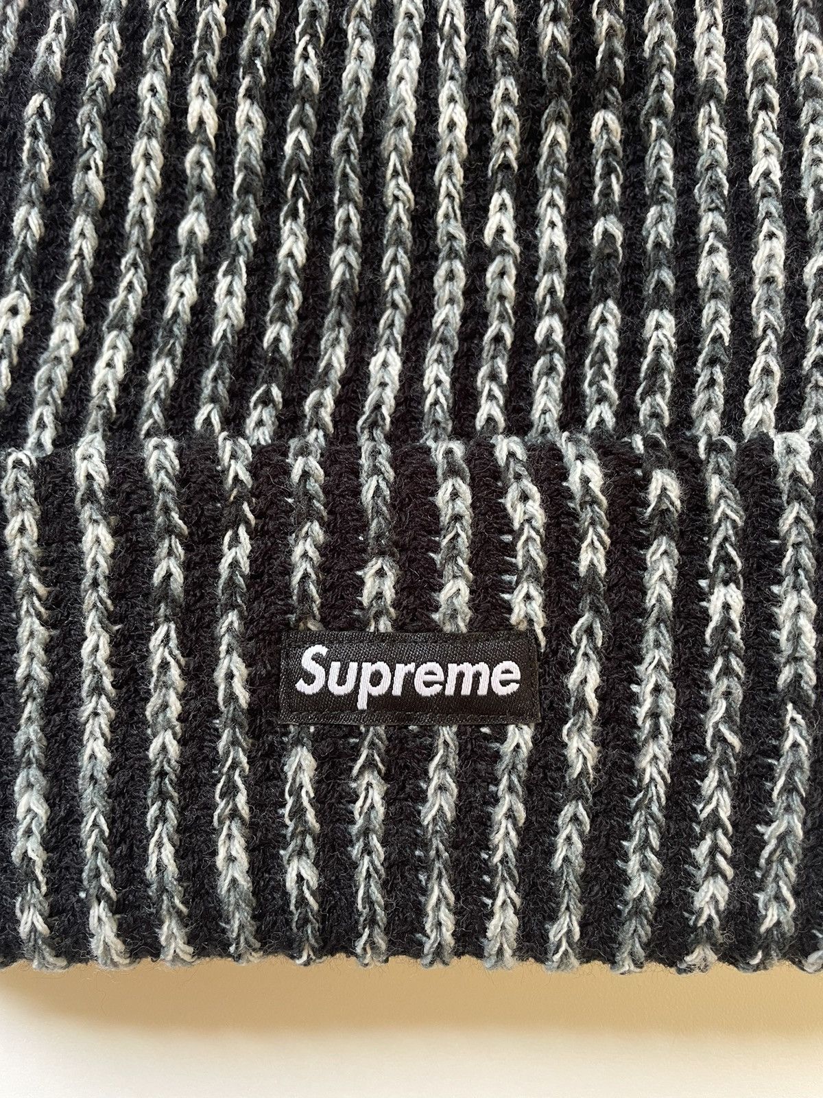 Supreme Supreme Rainbow Knit Beanie BLACK Size ONE SIZE - 2 Thumbnail