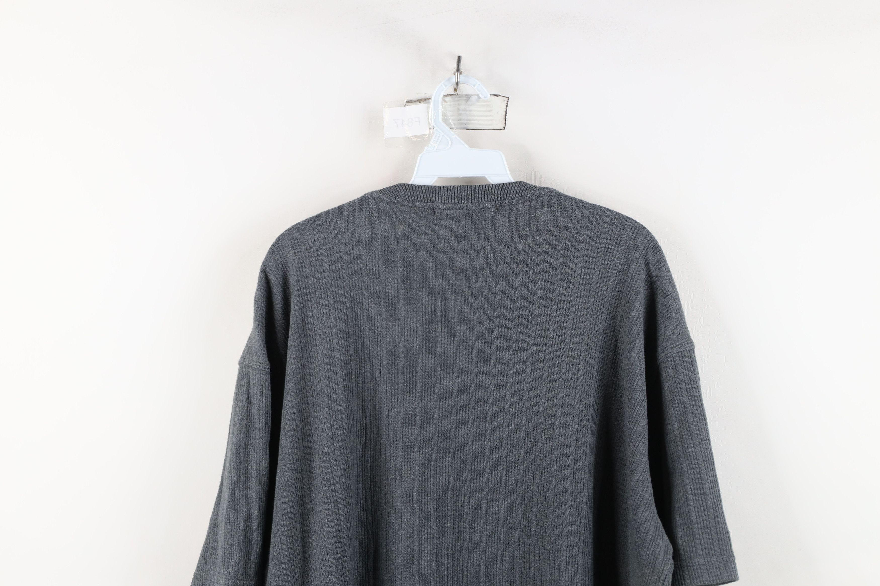 Vintage Vintage 90s Streetwear Knit Short Sleeve Henley T-Shirt Gray Size US XL / EU 56 / 4 - 10 Thumbnail