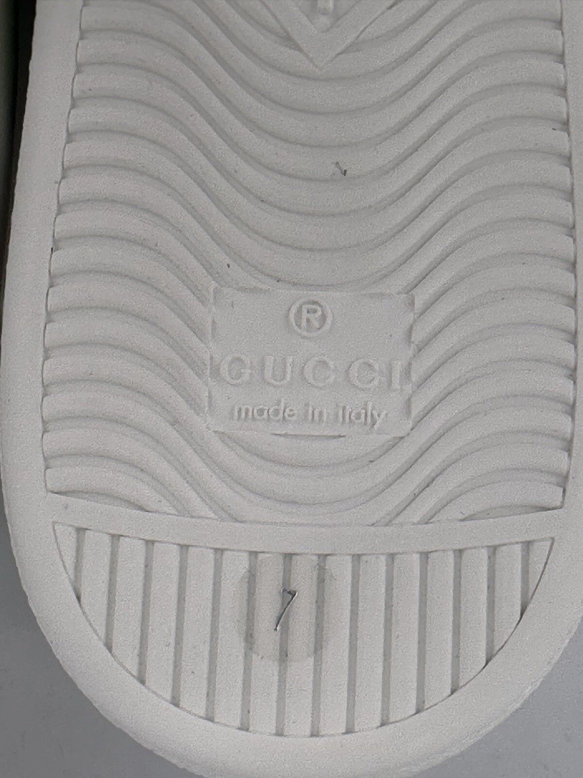 Gucci Size-UK-7/EU-41/US-8 New Gucci Sneakers Men's Size US 8 / EU 41 - 9 Thumbnail