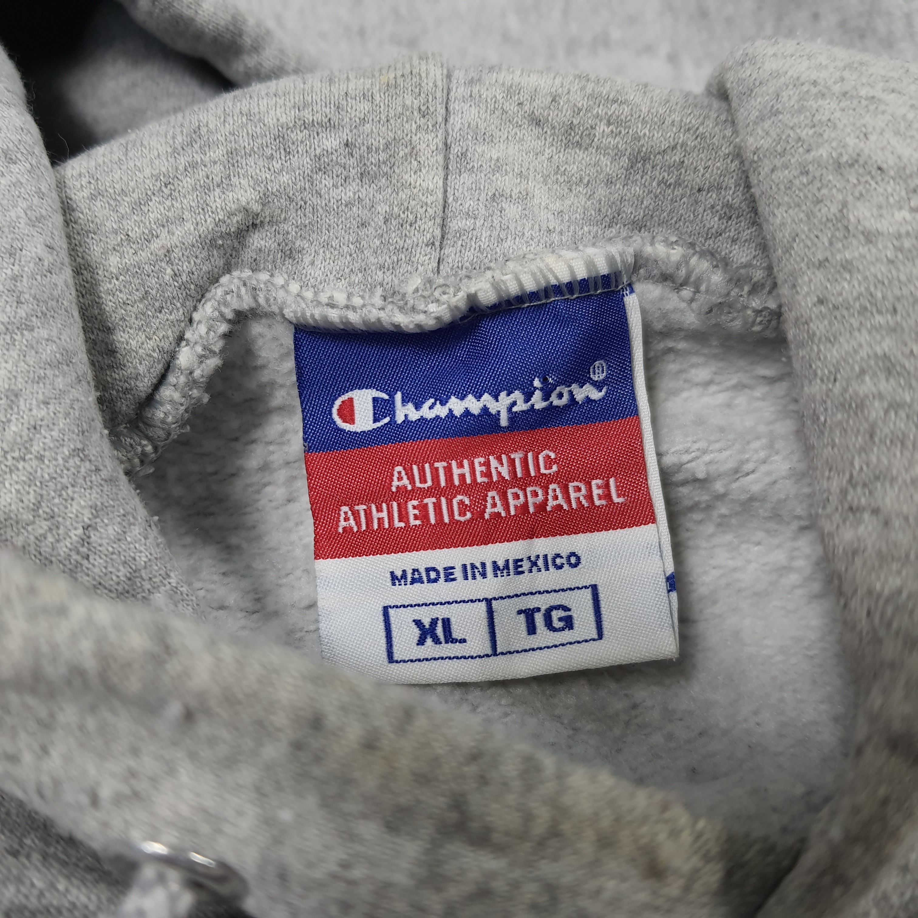Champion × NBA × Vintage Vintage Champion Arizona Wildcats Basketball NBA Hoodie Size US XL / EU 56 / 4 - 5 Thumbnail