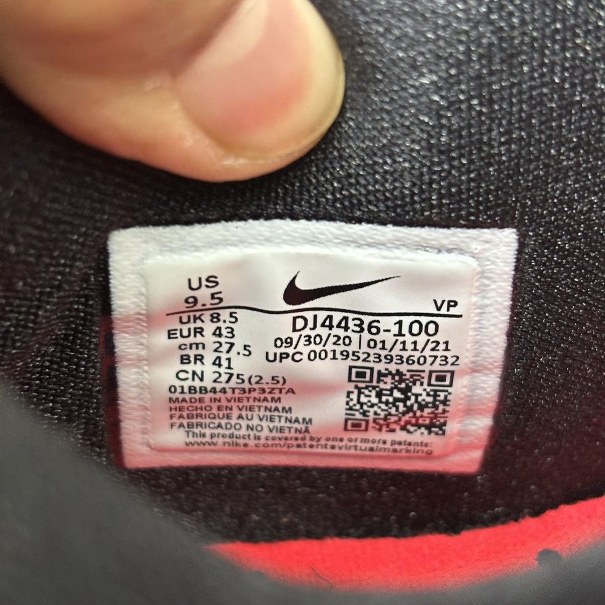 Nike Size 9.5 - Nike LeBron 8 V/2 Low Miami Night Clean No Box Size US 9.5 / EU 42-43 - 7 Thumbnail