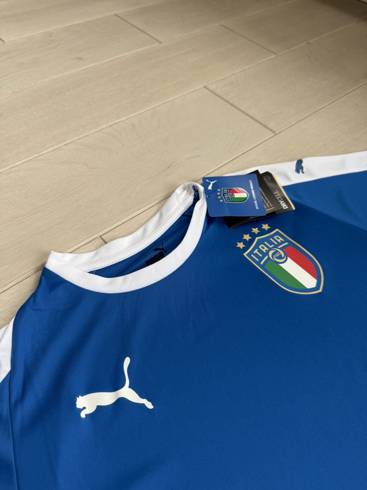 Puma puma Italy soccer jersey Italia BNWT Size US S / EU 44-46 / 1 - 2 Thumbnail