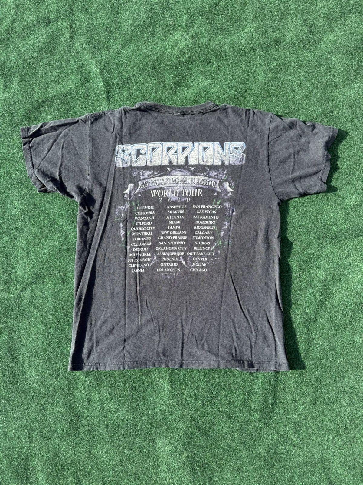 Band Tees 2010 Scorpion World Tour Band Tee Size US L / EU 52-54 / 3 - 3 Thumbnail