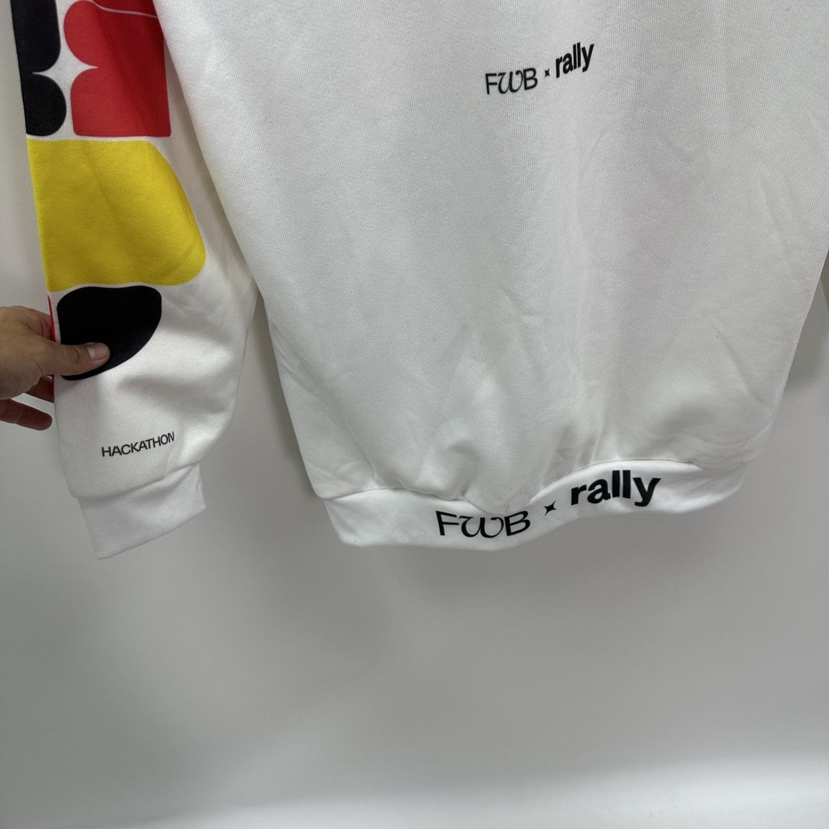 Microsoft Vintage 00s Hackathon Season 5 FWB rally geek sweatshirt y2k Size US XL / EU 56 / 4 - 9 Thumbnail