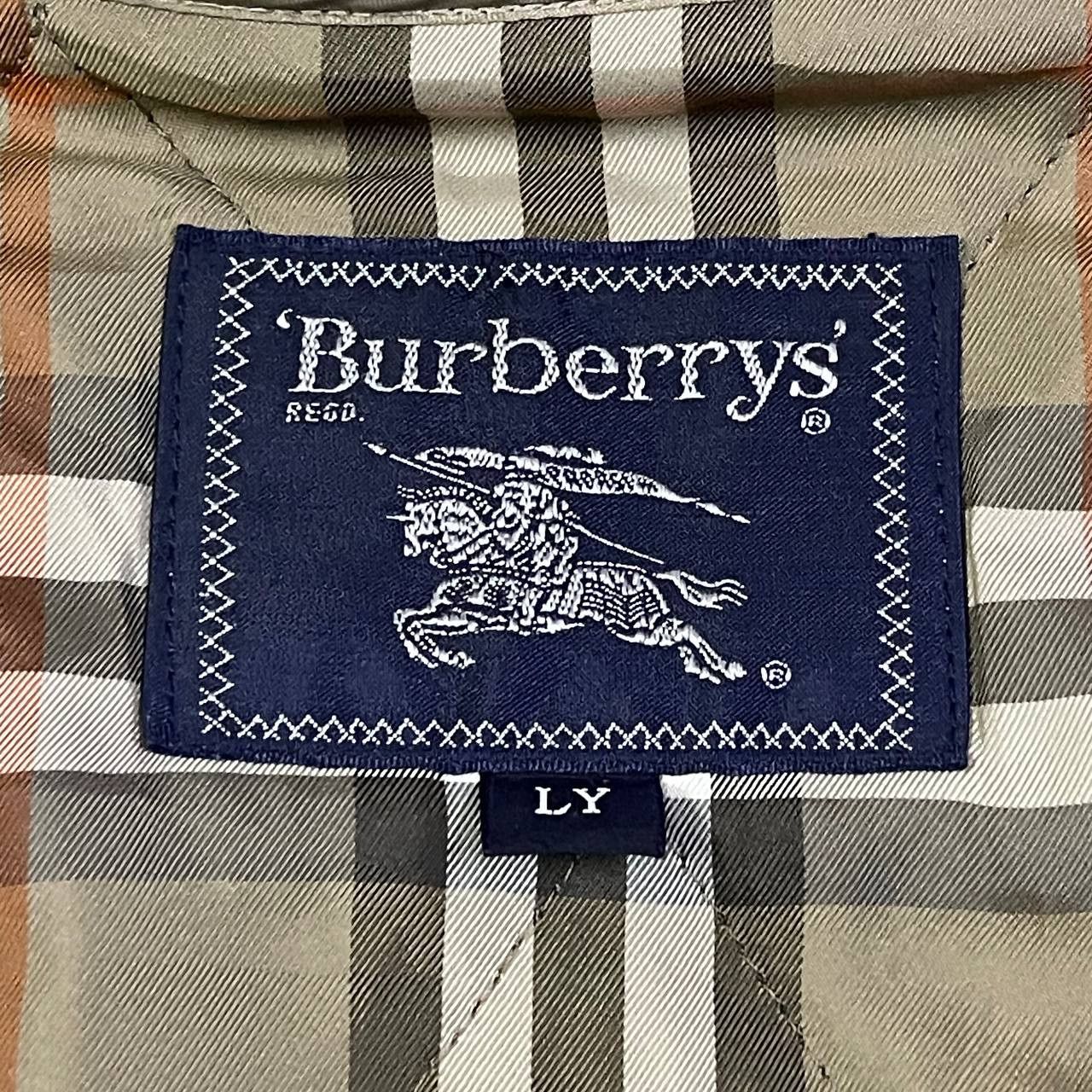 Burberry Vintage Burberry Nova Check Bomber Jacket Size US L / EU 52-54 / 3 - 14 Thumbnail