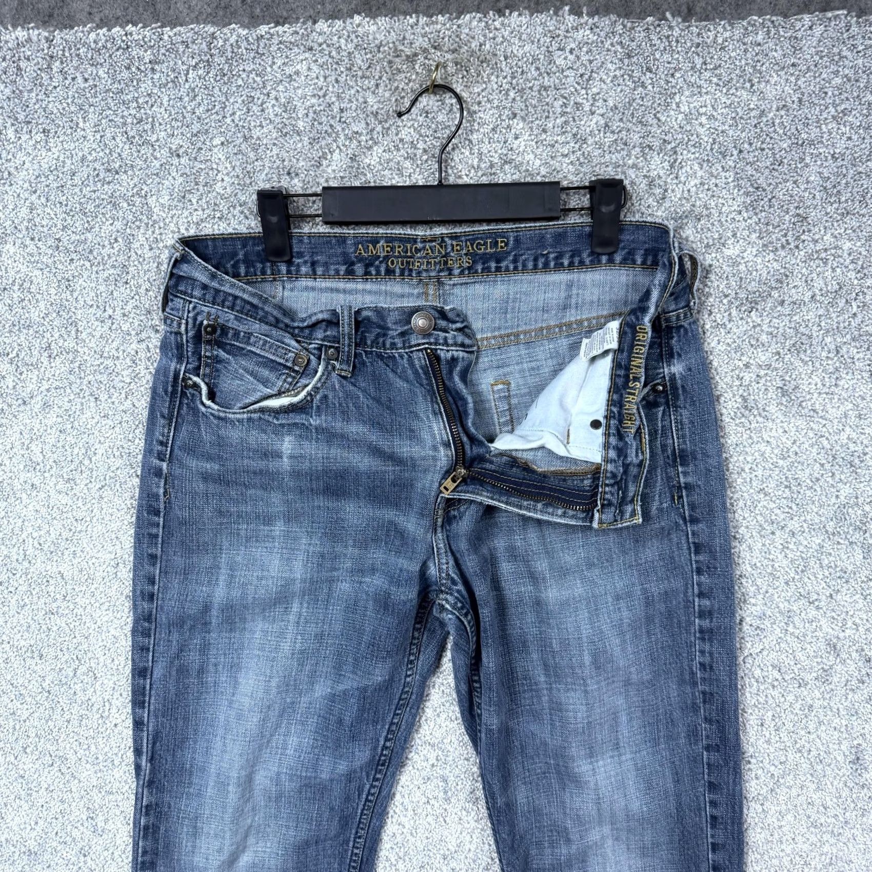 American Eagle Outfitters American Eagle Outfitters Jeans Mens 32x32 Blue Original Straight Denim Classic Grunge 5-Pocket Mens Regular Rise Mid Cotton Denim Pockets Button Zip Size US 32 / EU 48 - 6 Thumbnail