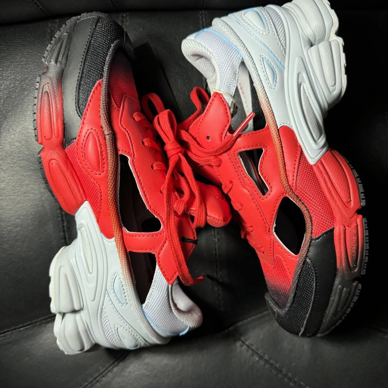 Adidas × Raf Simons 6us Adidas Raf Simons Ozweego Replicant Size US 6 / EU 39 - 4 Thumbnail