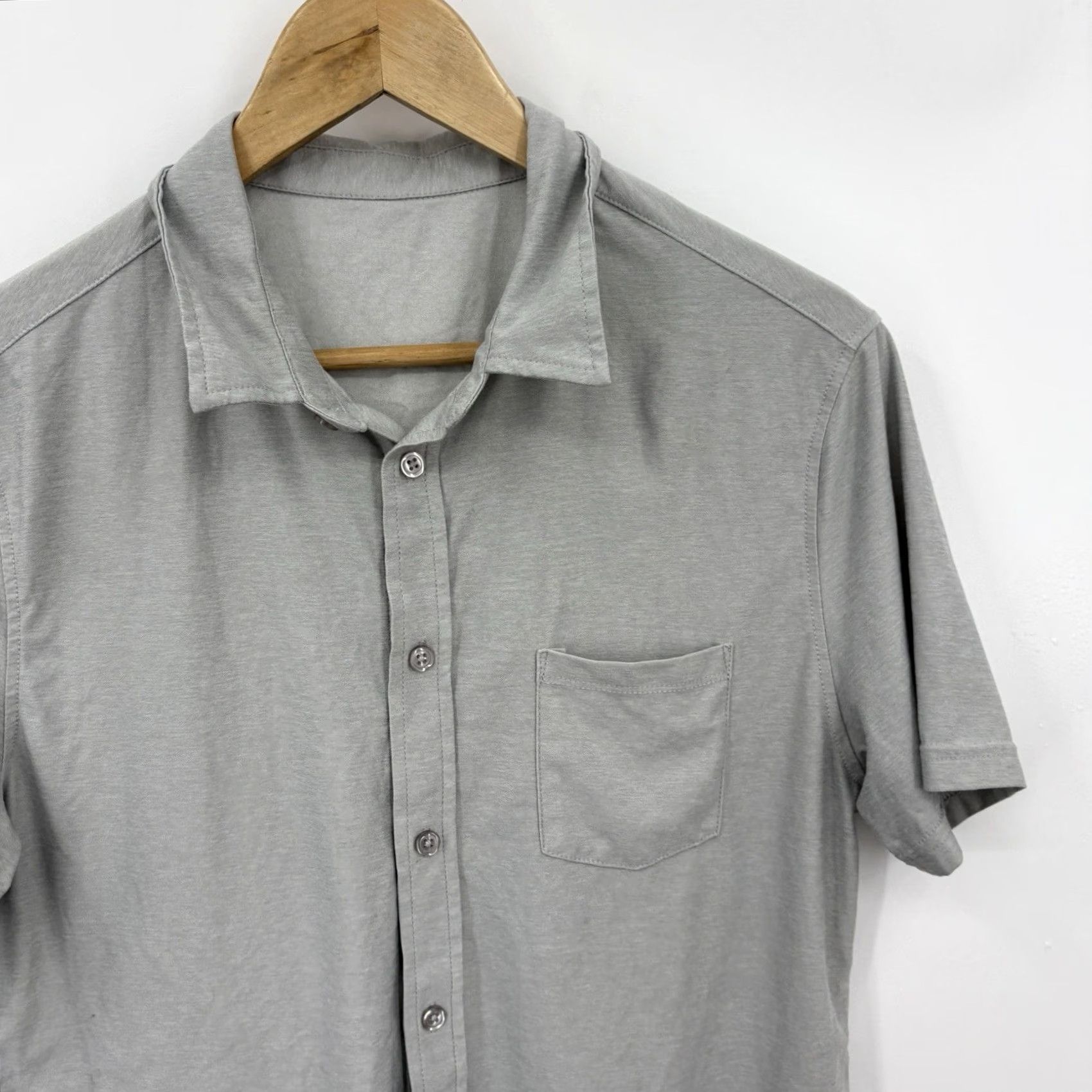 Vuori Vuori Polo Shirt Men’s Small Short Sleeve Athletic Stretch Soft Comfy Office Size US S / EU 44-46 / 1 - 3 Thumbnail
