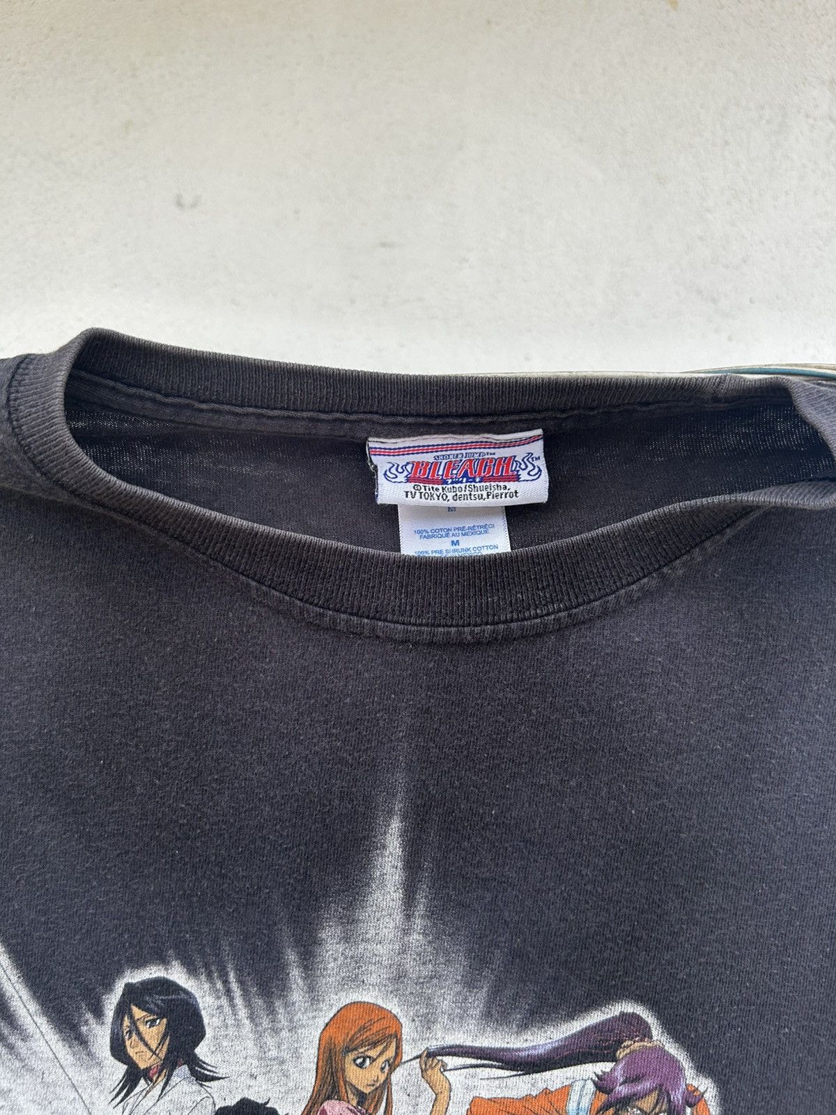 Anime VINTAGE ANIME BLEACH Size US M / EU 48-50 / 2 - 2 Thumbnail