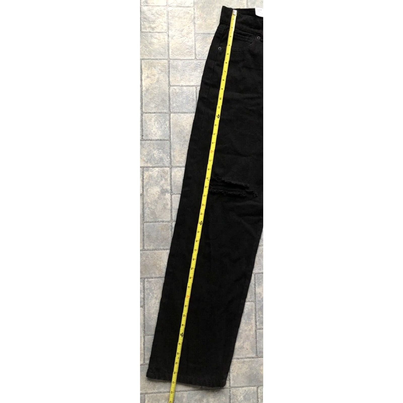 Rsq RSQ Jeans Baggy Black 25 Women 100% Cotton NWT Tilly’s 90s Punk Preppy MSRP 42.99 Regular Modern Casual Tilly’s Size 42" / US 20 - 3 Thumbnail