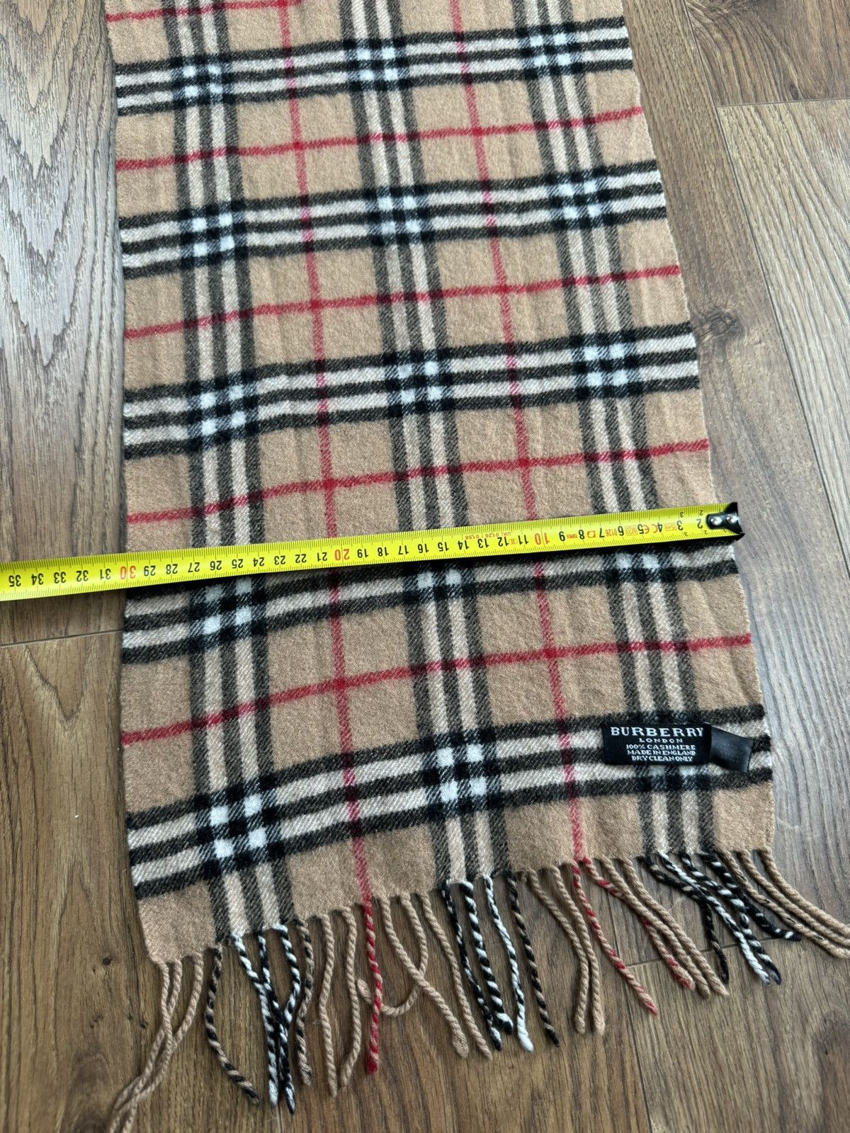 Vintage cashmere scarf Burberry's 90s original luxury item
