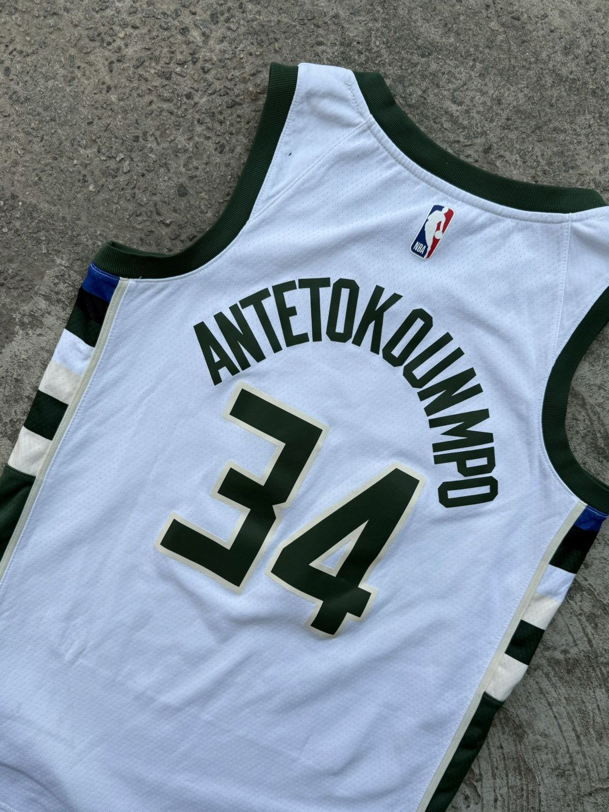 Nike Nike 34 Antetokounmpo NBA Milwaukee BUCKS Swingman Jersey Size US S / EU 44-46 / 1 - 9 Thumbnail