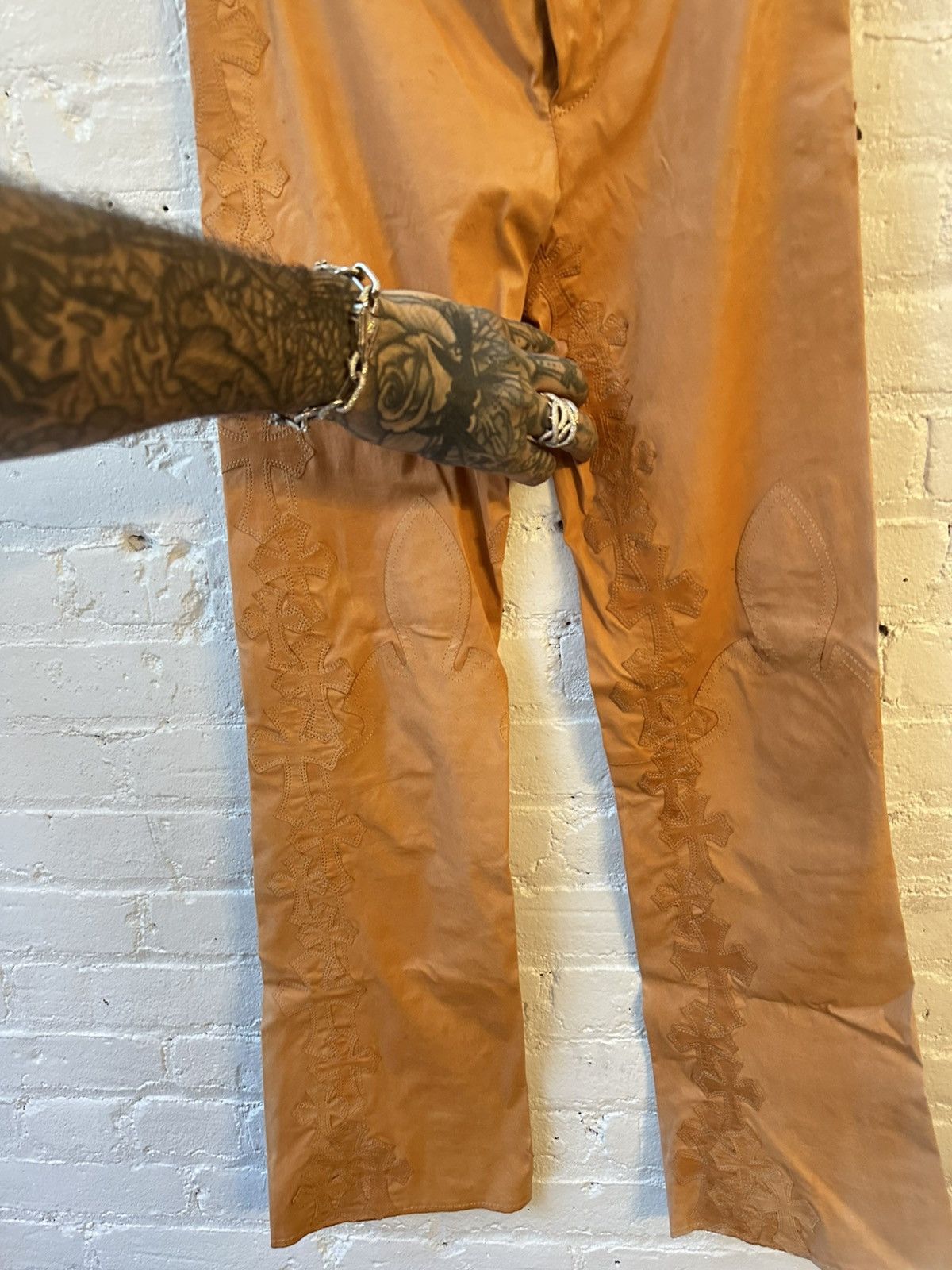 Chrome Hearts Chrome Hearts FLOODED CROSS LEATHER JEANS PEACH Size 26" / US 2 / IT 38 - 5 Thumbnail