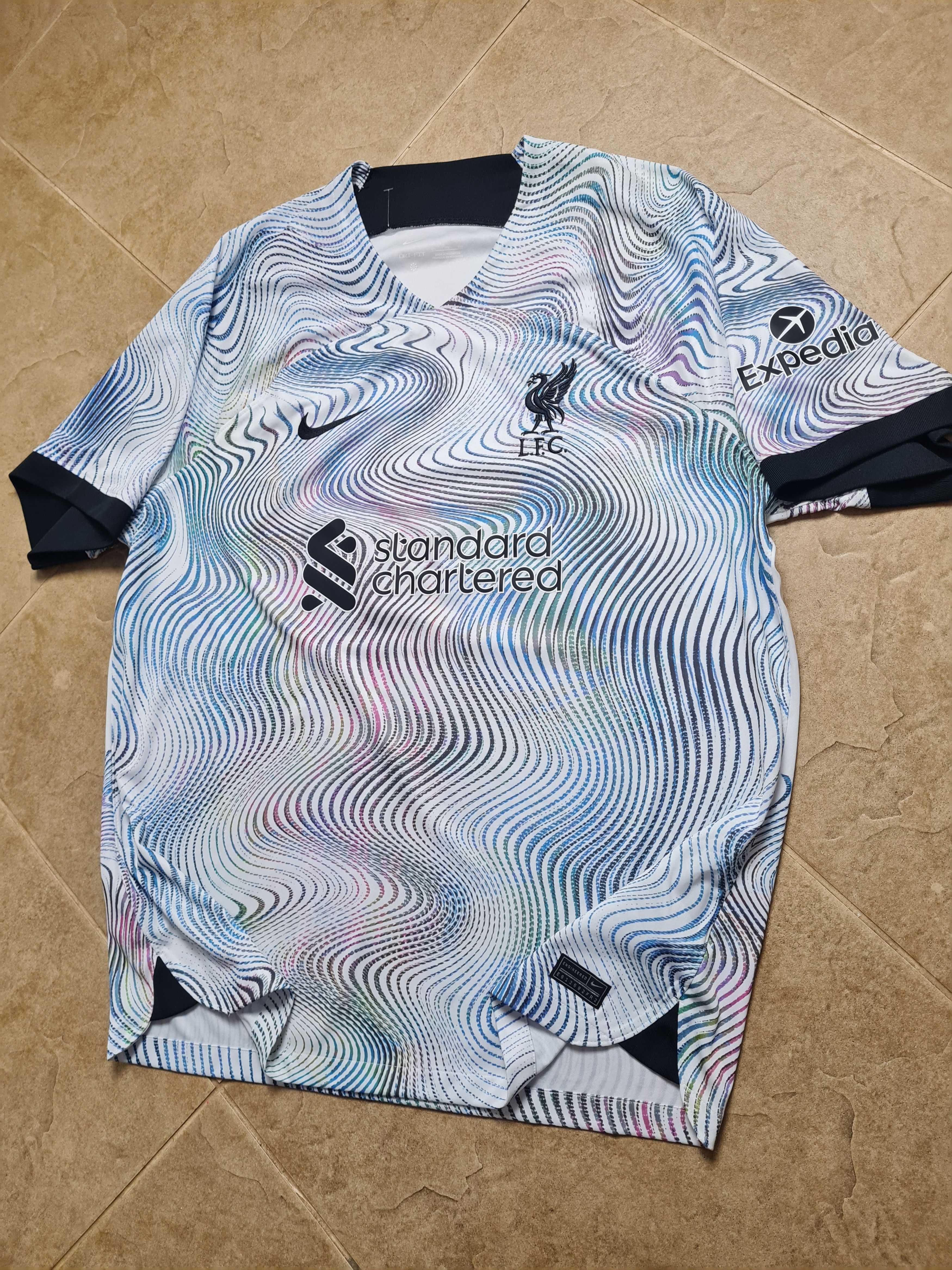 Nike Jersey Liverpool FC 2022-23 Soccer Shirt Nike DN2715-101 Size US XL / EU 56 / 4 - 3 Thumbnail