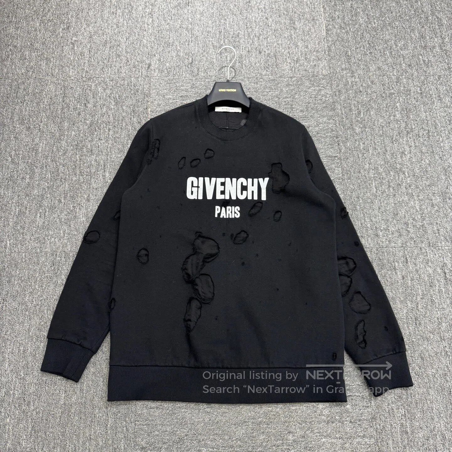 Givenchy Givenchy A hoodie with a hole that gives it an aged look| Size US S / EU 44-46 / 1 - 1 Thumbnail