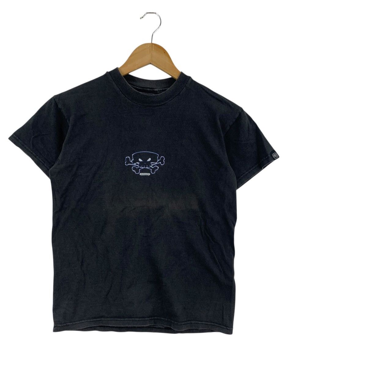 Neighborhood Vintage 1999 NEIGHBORHOOD SKATEBOARD JAPAN Skull Tee Shirt Size US S / EU 44-46 / 1 - 4 Thumbnail