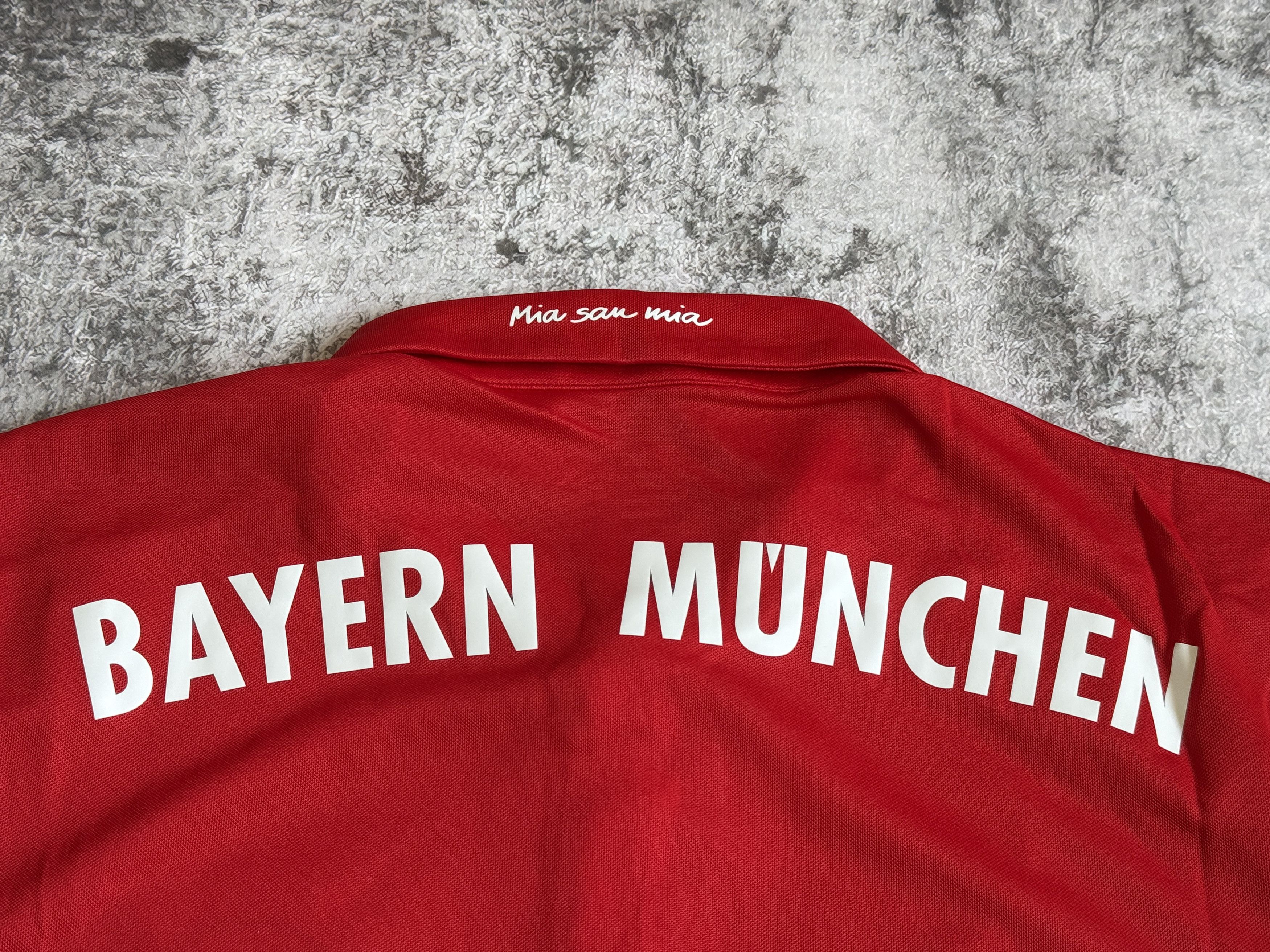 Adidas BAYERN MUNICH 2016 2017 SHIRT FOOTBALL SOCCER ADIDAS MENS L Size US L / EU 52-54 / 3 - 15 Thumbnail