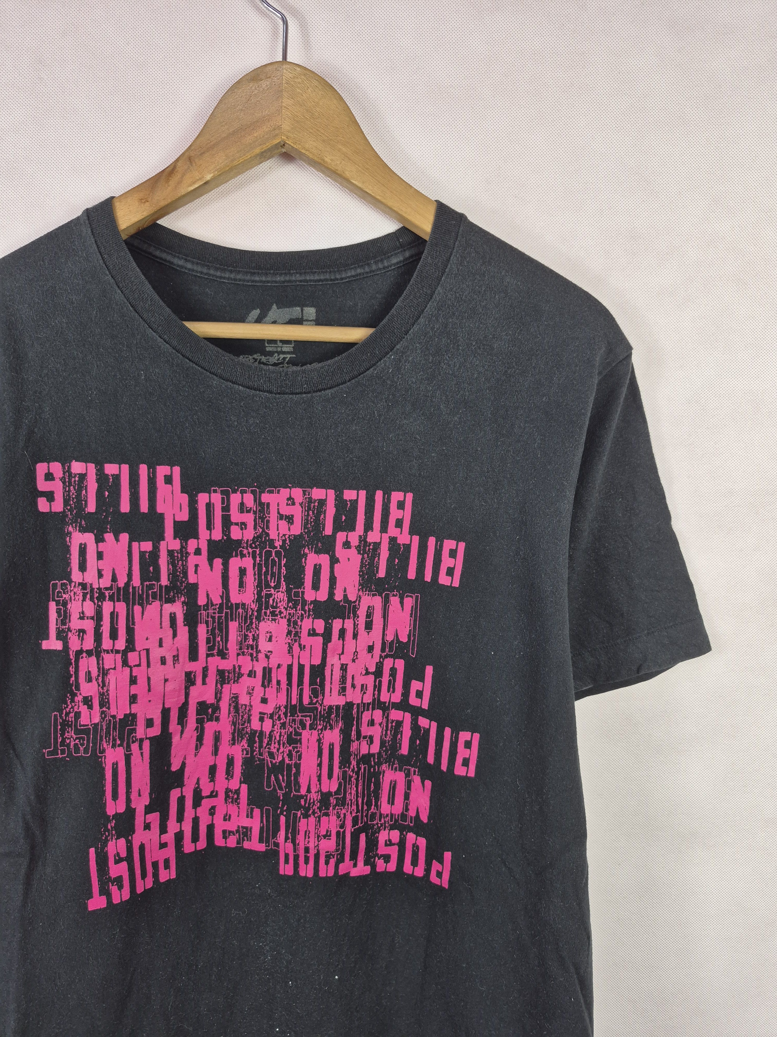 Futura 🔥 Uniqlo Futura Streetwear Designer Tee Japanese Brand Size US M / EU 48-50 / 2 - 3 Thumbnail