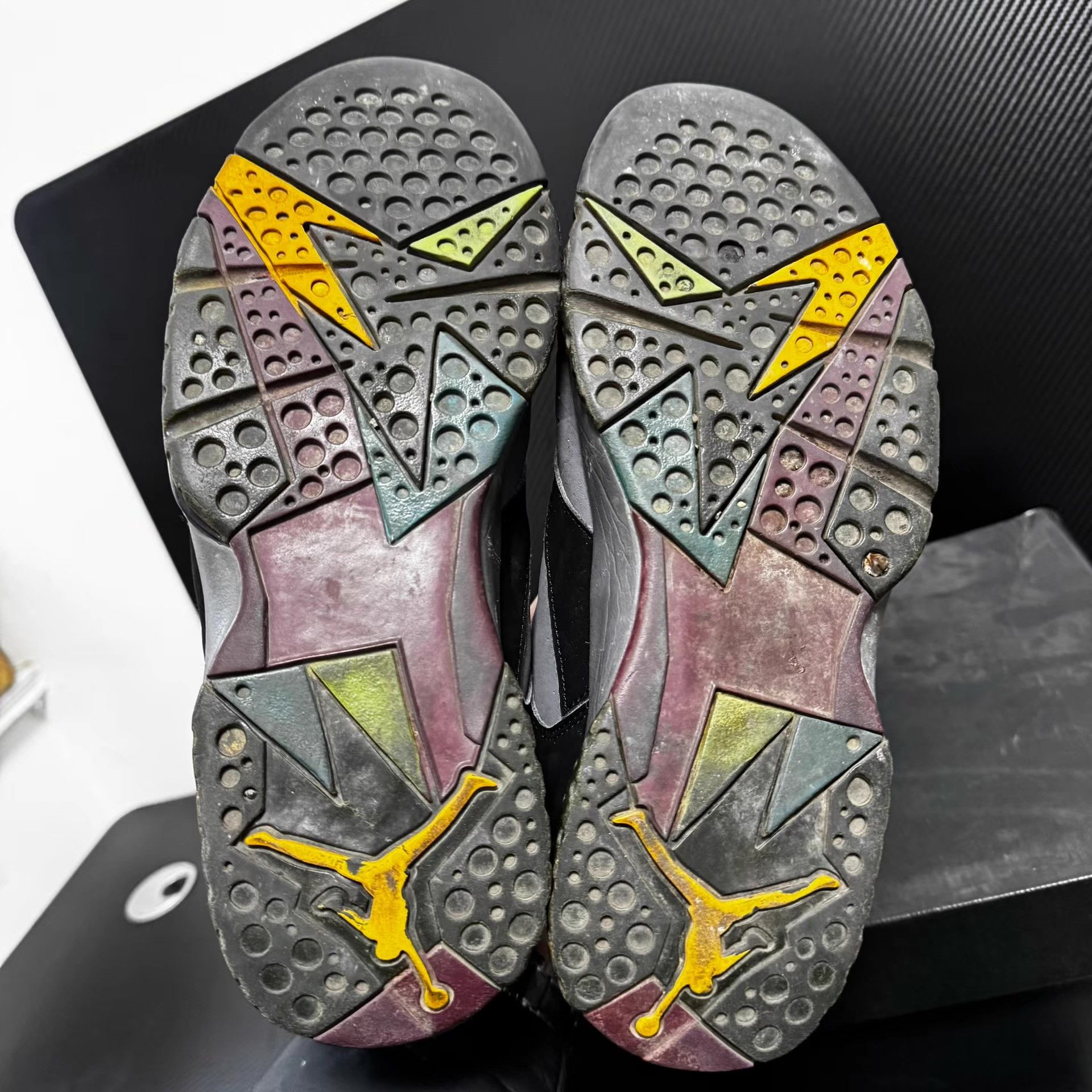 Nike AJ7 Low Q10 Size US 8 / EU 41 - 2 Thumbnail