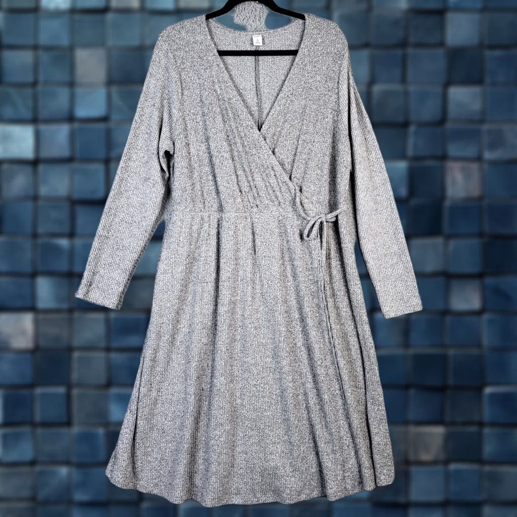 Old Navy Old Navy Dress Ribbed V-Neck Wrap Long Sleeve 1X Gray Solid Women’s Short Above the Knee New Size XL / US 12-14 / IT 48-50 - 1 Thumbnail