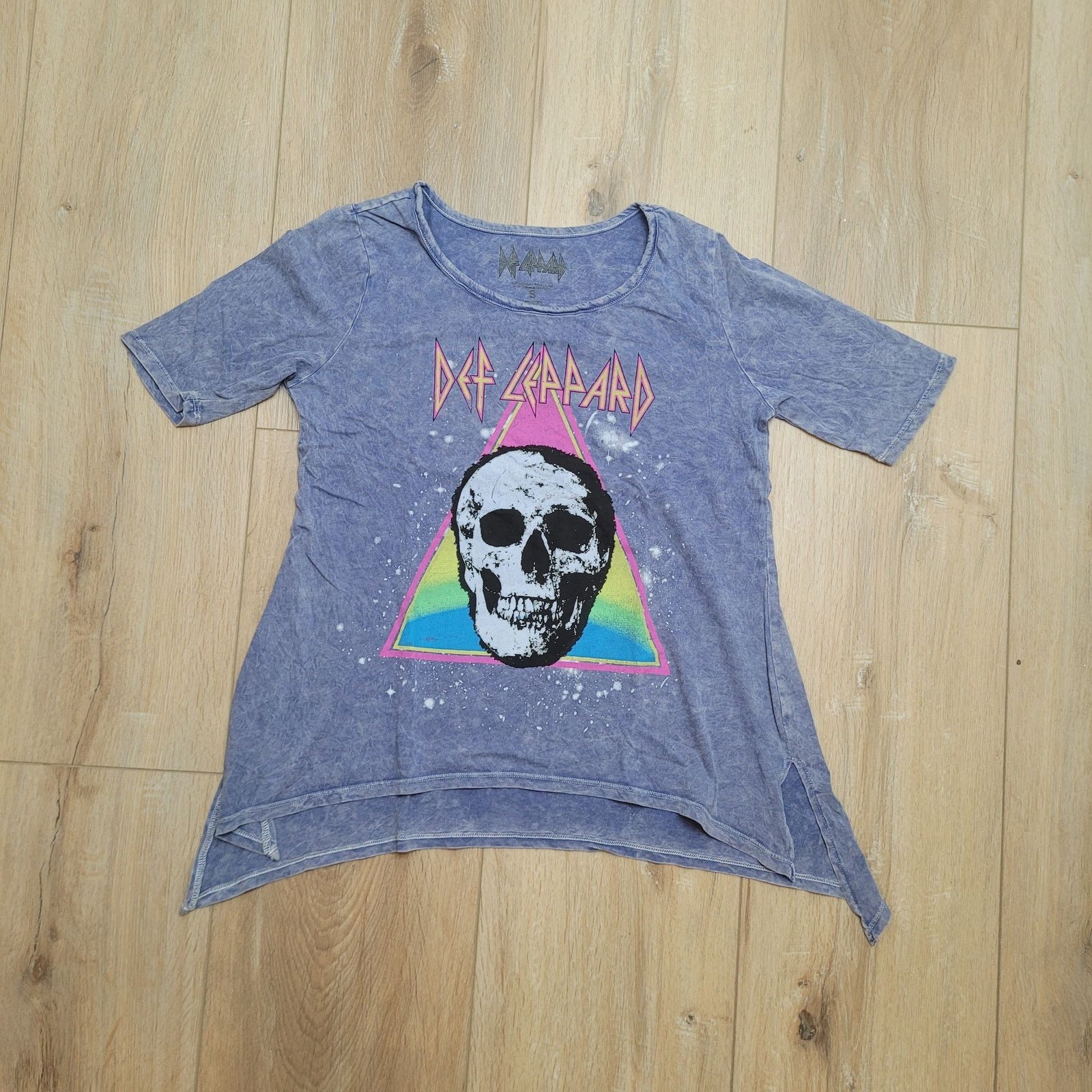 Def Leppard Def Leppard T-Shirt Womens Small Oversized Asymmetrical Size S / US 4 / IT 40 - 1 Thumbnail
