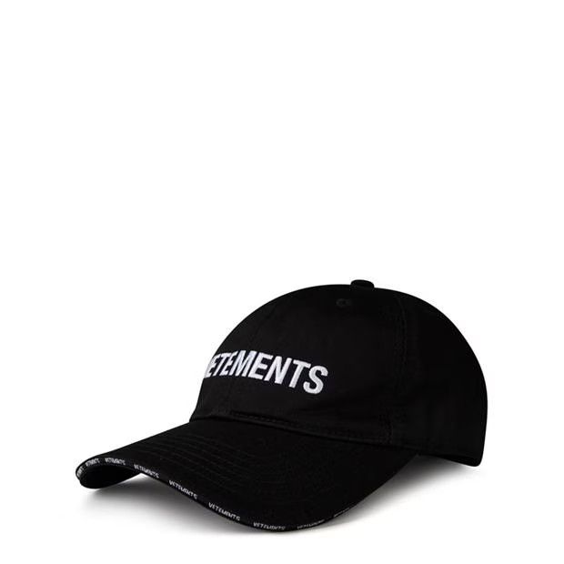 Vetements o1g2r1mq0824 Size: OS / Vete Logo Cap in Black Size ONE SIZE - 1 Thumbnail
