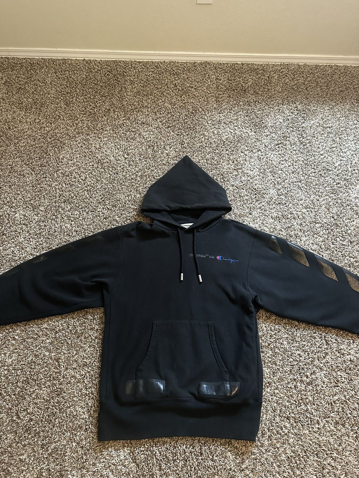 Off white x champion black hoodie best sale