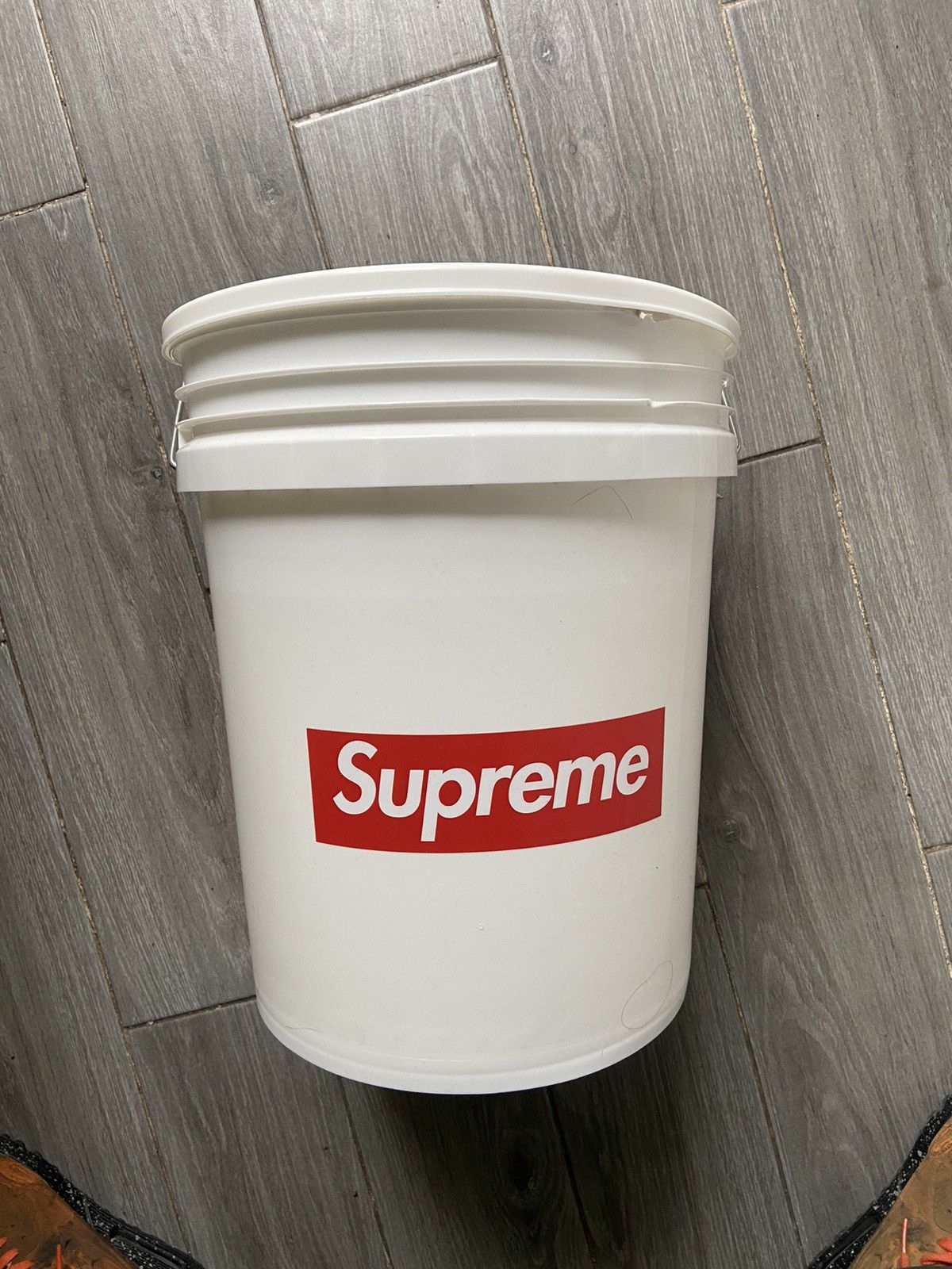 Supreme Supreme Leaklite 5-Gallon Bucket | Grailed