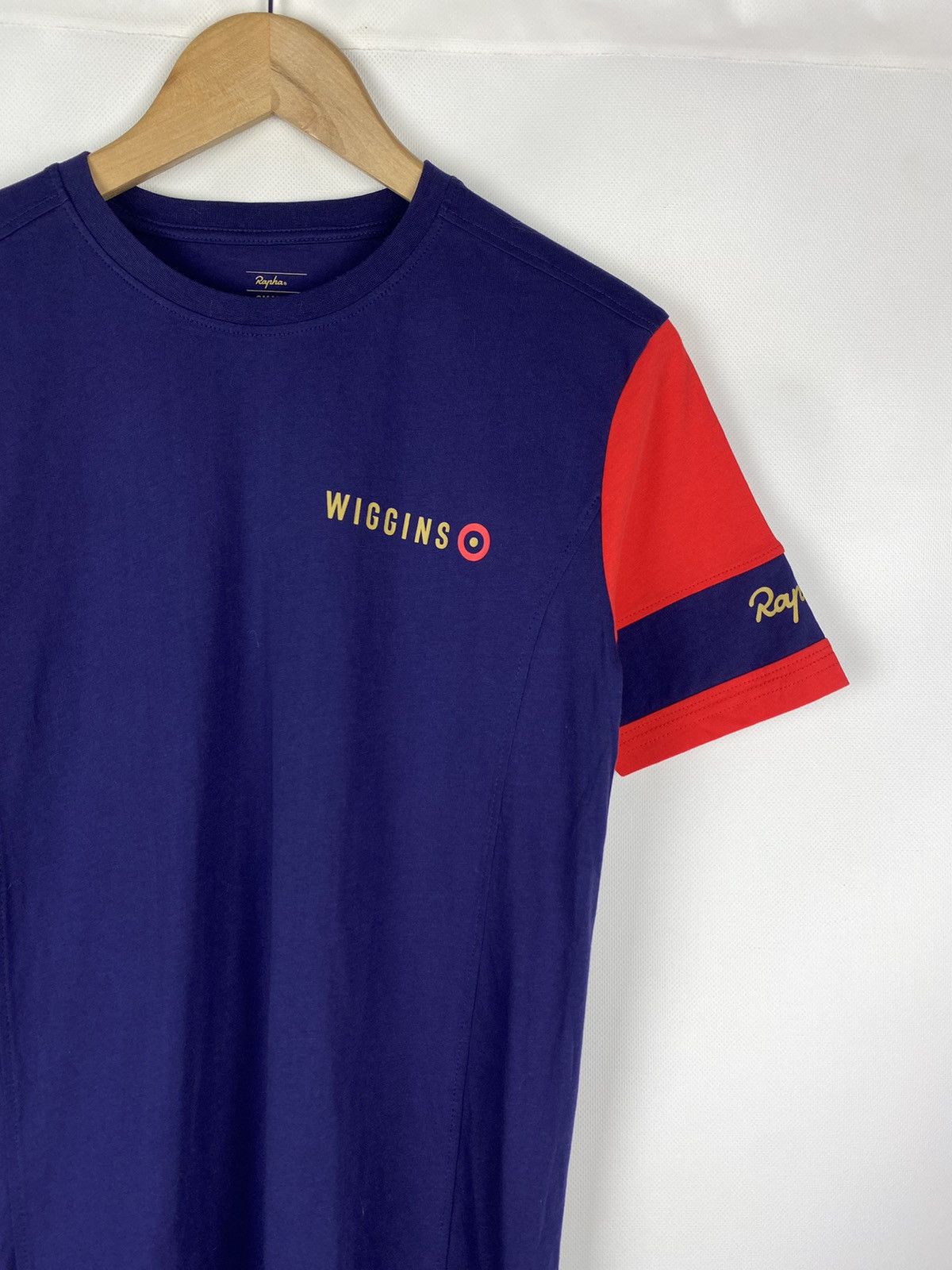 Rapha BNWT! Rapha Bradley Wiggins men’s cycling t shirt size S Size US S / EU 44-46 / 1 - 5 Thumbnail