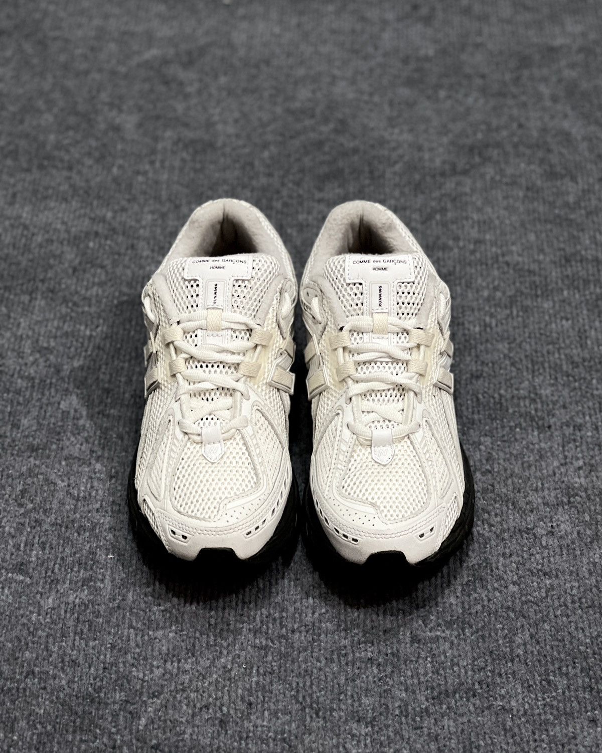 Comme des Garcons × New Balance New Balance x Comme des Garcons Homme 1906R White Size US 10 / EU 43 - 6 Thumbnail