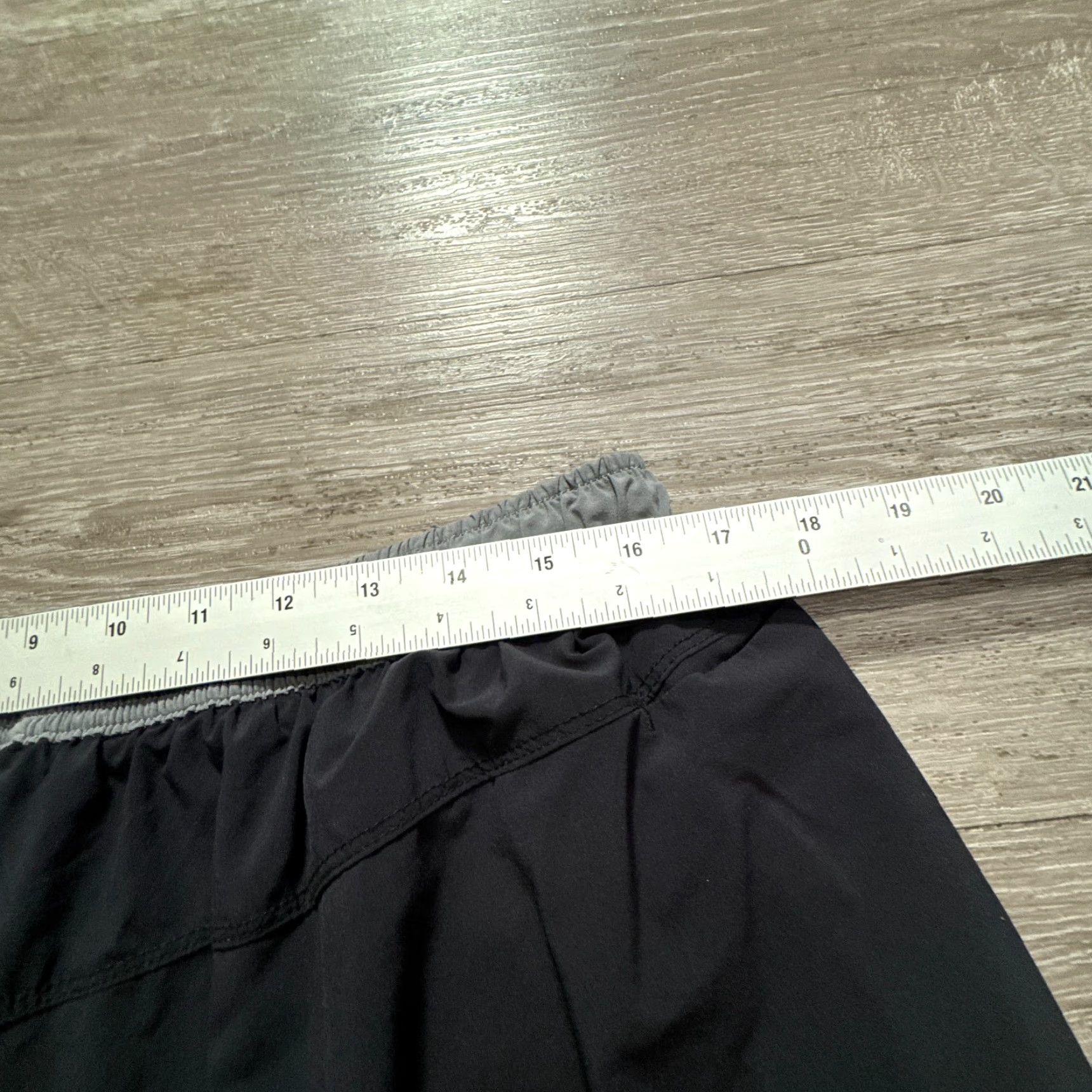 Vintage Korsa Shorts XXL Black Lined Pockets Running Hiking Marathon 9" 2XL Men Tailored Sports Inseam 9" Polyester Spandex Drawstring Casual Travel Size US 39 - 7 Thumbnail