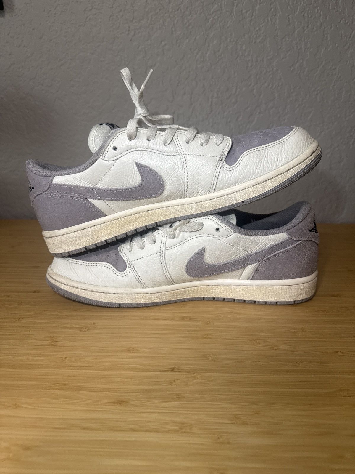 Jordan Brand Air Jordan 1 Retro Low OG 'Atmosphere Grey' Size US 11 / EU 44 - 4 Thumbnail