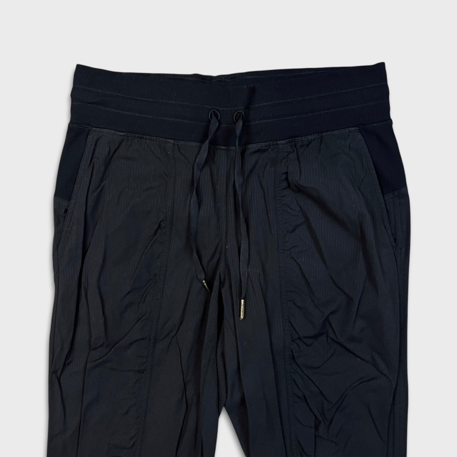 Lululemon Lululemon Dance Studio Mid-Rise Jogger Size 6 Athletic Taper Size 28" / US 6 / IT 42 - 2 Thumbnail