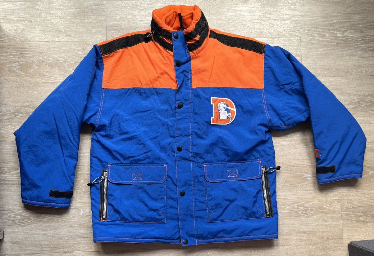 Champion × NFL × Vintage Vintage 90s Denver Broncos Champion Puffer Jacker Size US XL / EU 56 / 4 - 1 Thumbnail