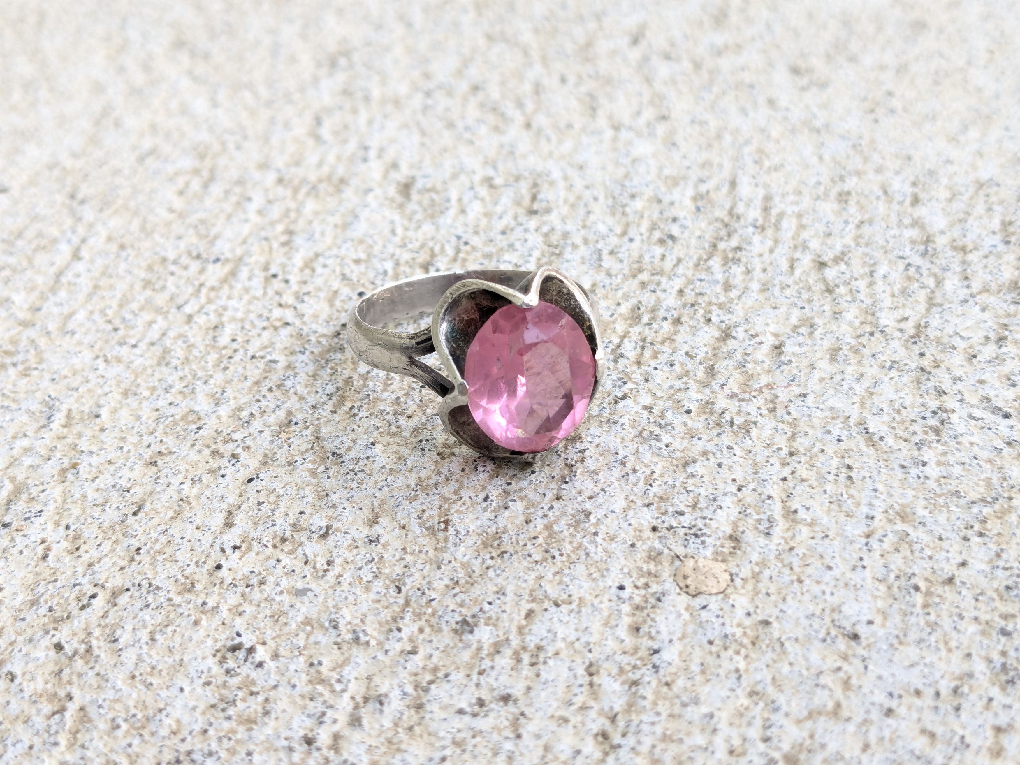 Jewelry Vintage Sterling Silver Ring Pink Glass 8.5 Belcher Mexico Size ONE SIZE - 1 Thumbnail