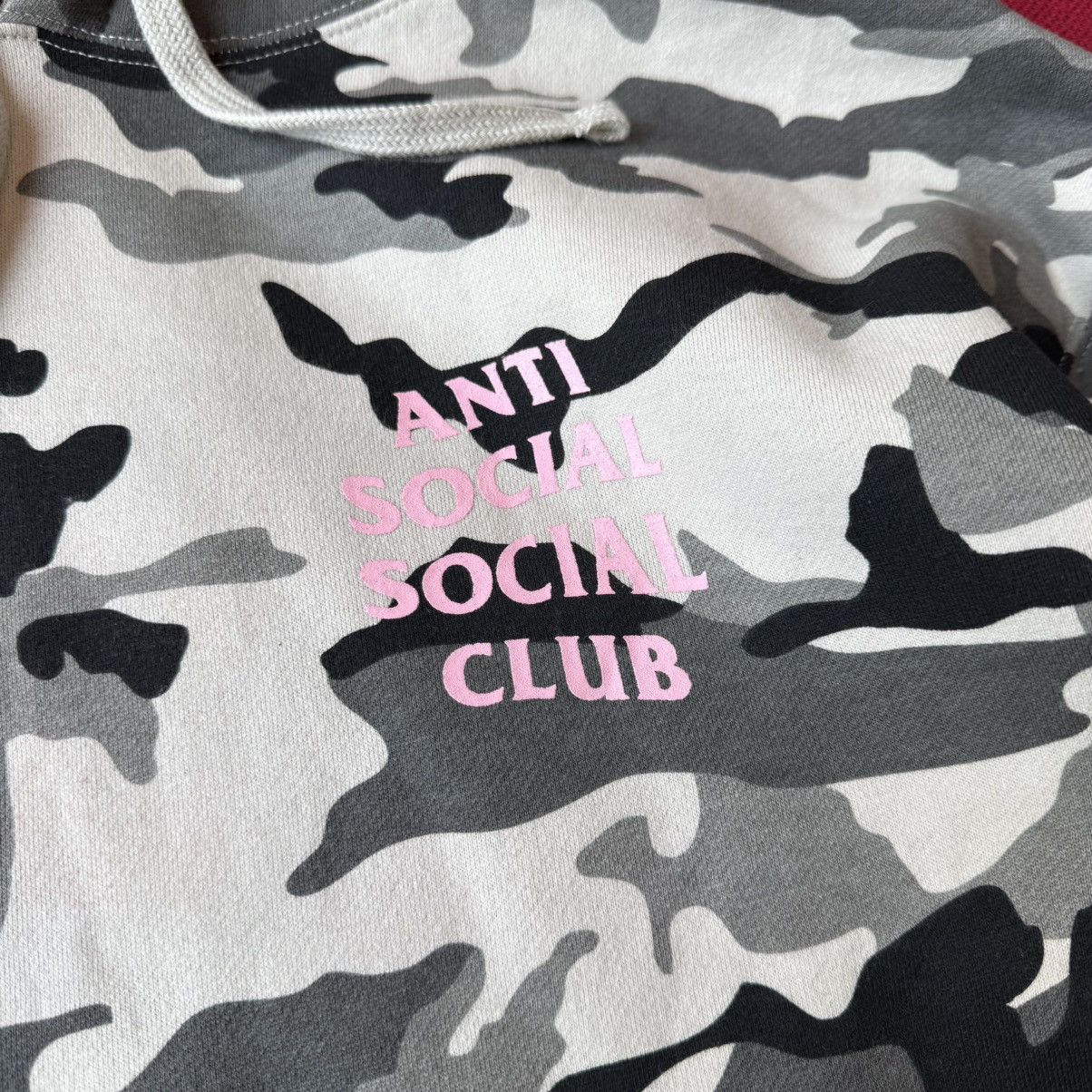 Anti Social Social Club Anti Social Social Club Pink Frozen Snow Camo Hoodie Size L Size US L / EU 52-54 / 3 - 17 Thumbnail