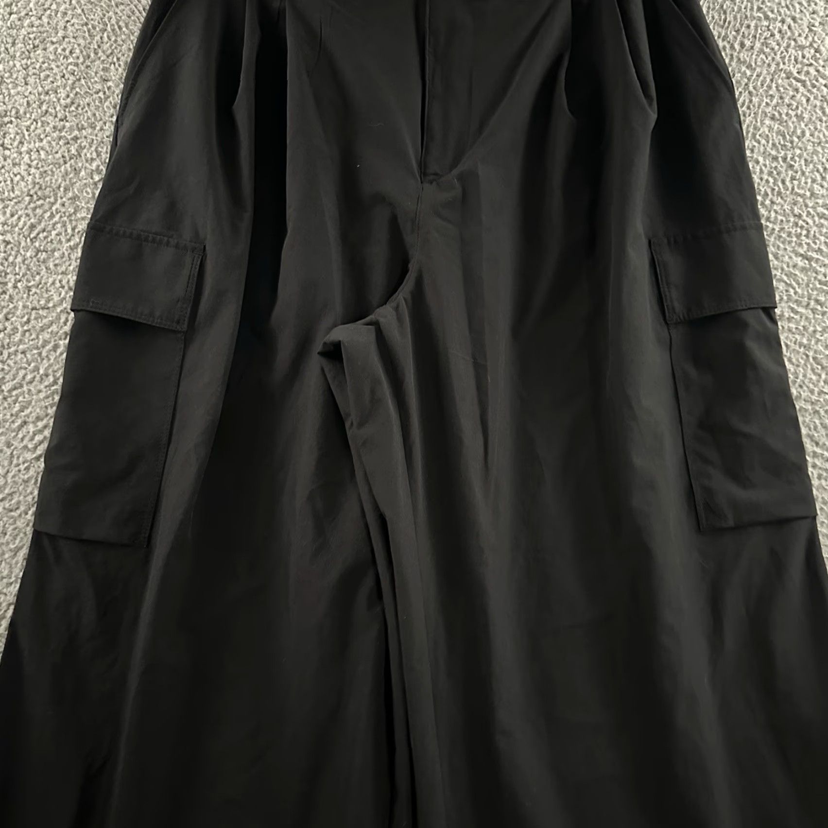 Gap Gap Fit Womens Pants Black Medium Petite Cargo Wide Leg Polyester Blend Size 30" / US 8 / IT 44 - 3 Thumbnail