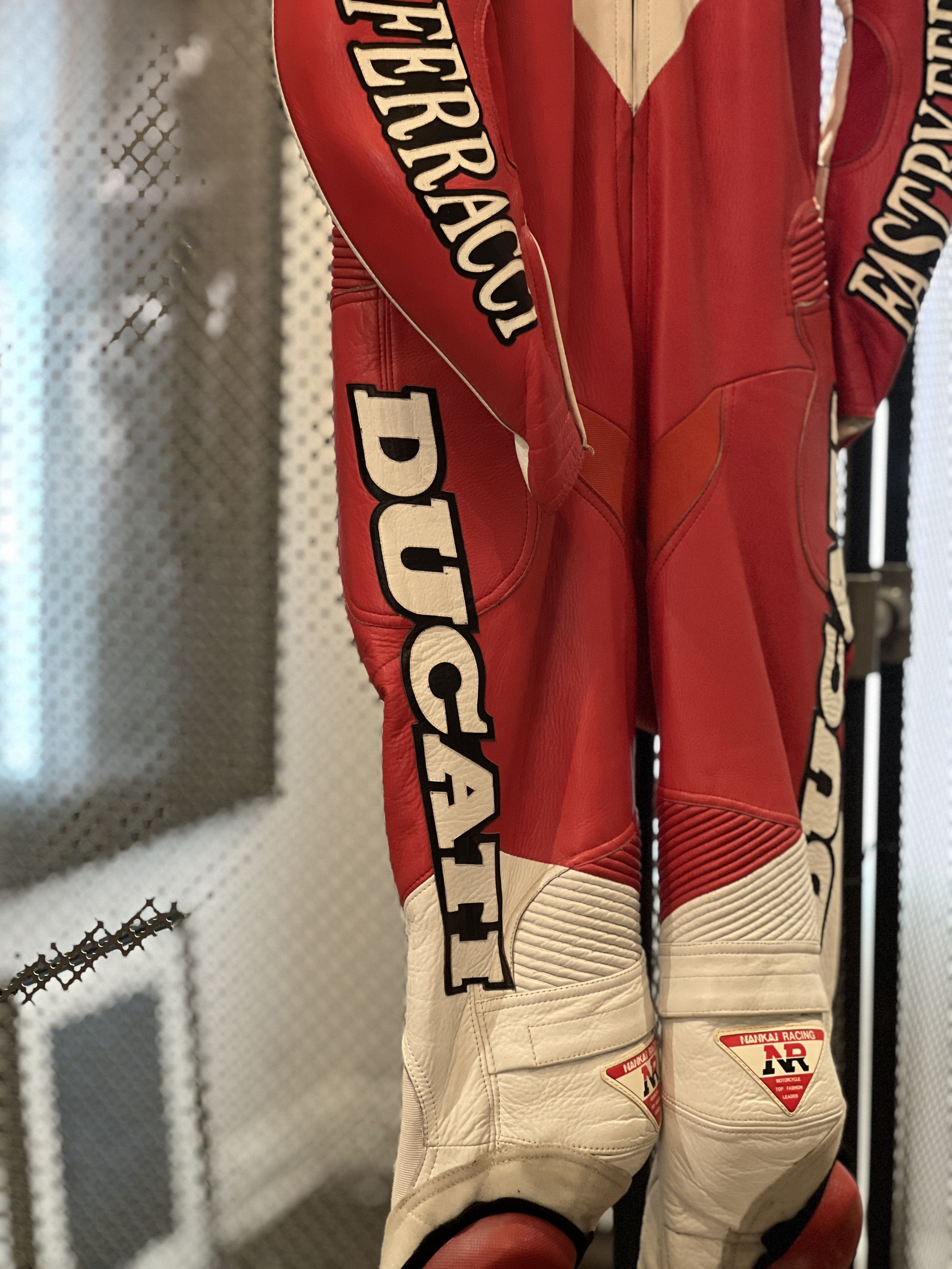 Ducati 91–92 Ducati Fast by Ferracci Nankai Racing Suit Size US L / EU 52-54 / 3 - 4 Thumbnail