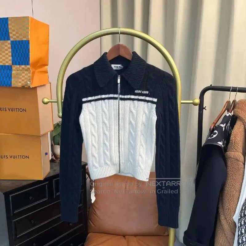 Miu Miu Miu Miu Navy Wool Jacket with Zip Front . Size M / US 6-8 / IT 42-44 - 1 Thumbnail