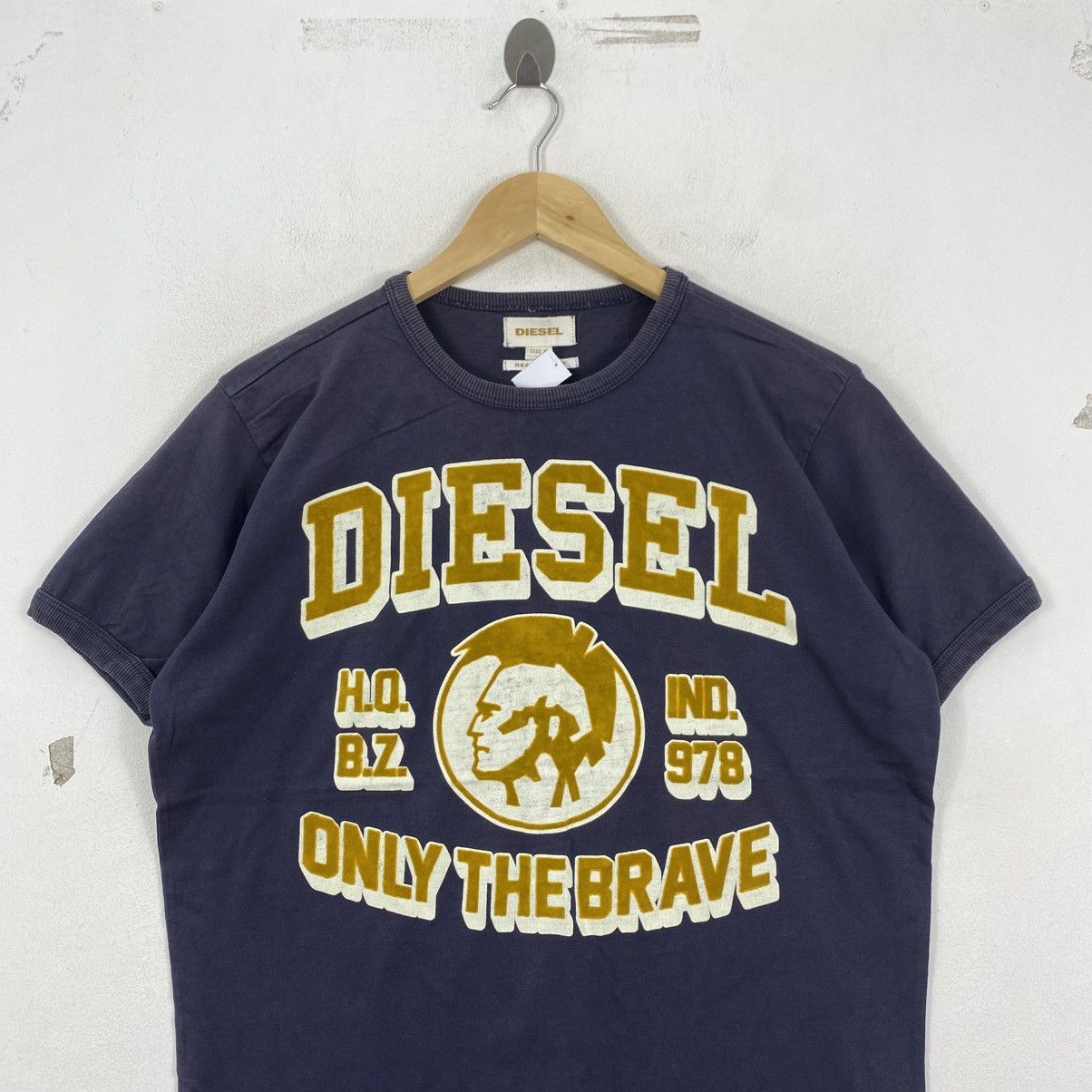 Diesel Vintage Diesel Mohawk T-Shirt Y2K Navy Blue Tee Size S Size US S / EU 44-46 / 1 - 3 Thumbnail
