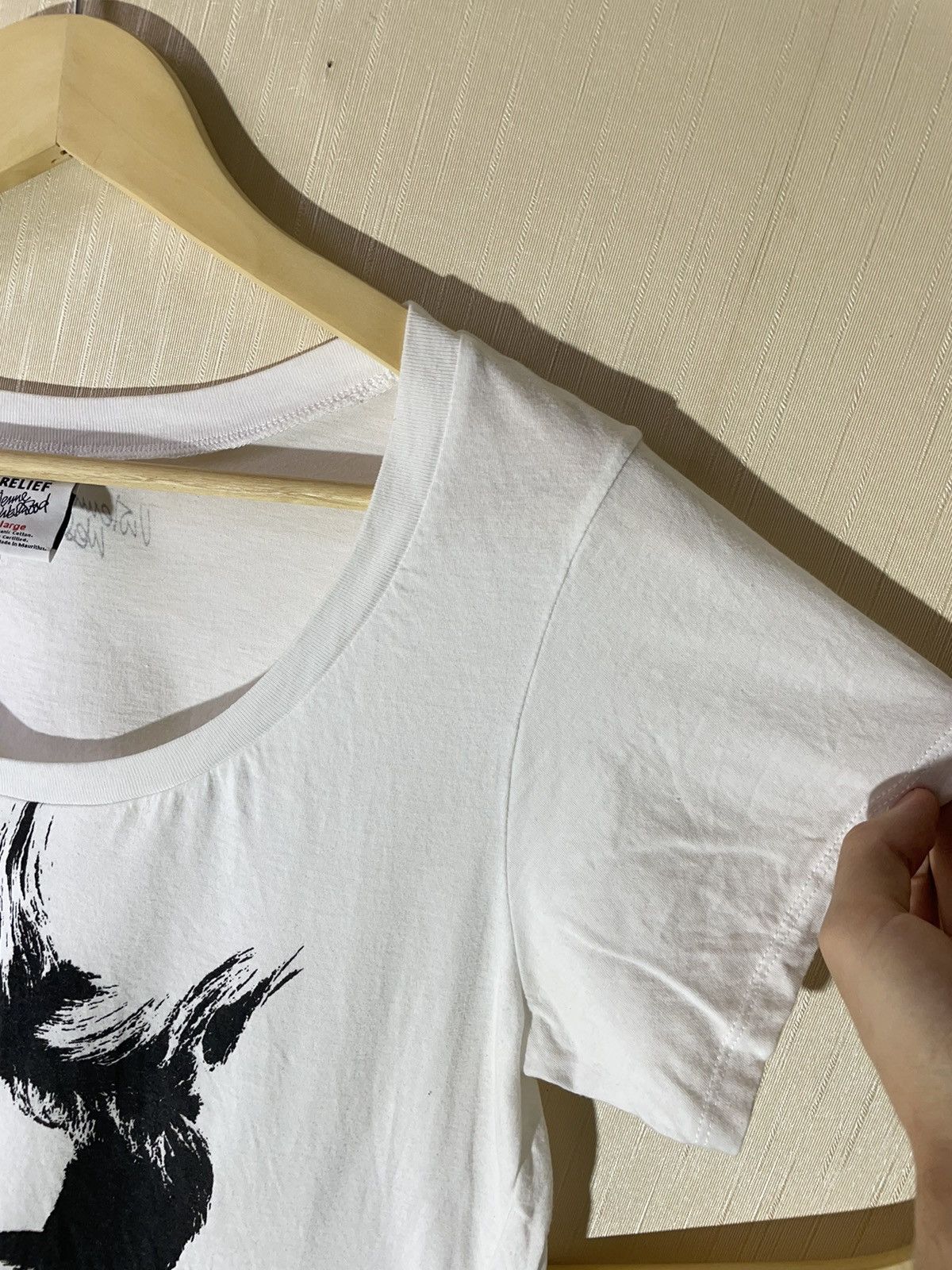 Japanese Brand × Vivienne Westwood Vivienne Westwood comic Relief streetwear T shirt Size XL / US 12-14 / IT 48-50 - 2 Thumbnail