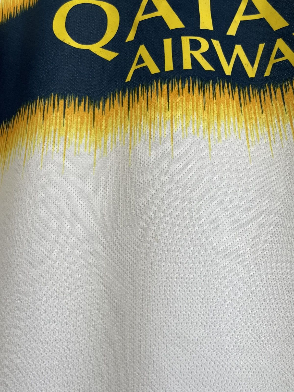Nike Nike Boca Juniors 2018/2019 Away Football Shirt Jersey RARE Size US L / EU 52-54 / 3 - 8 Thumbnail